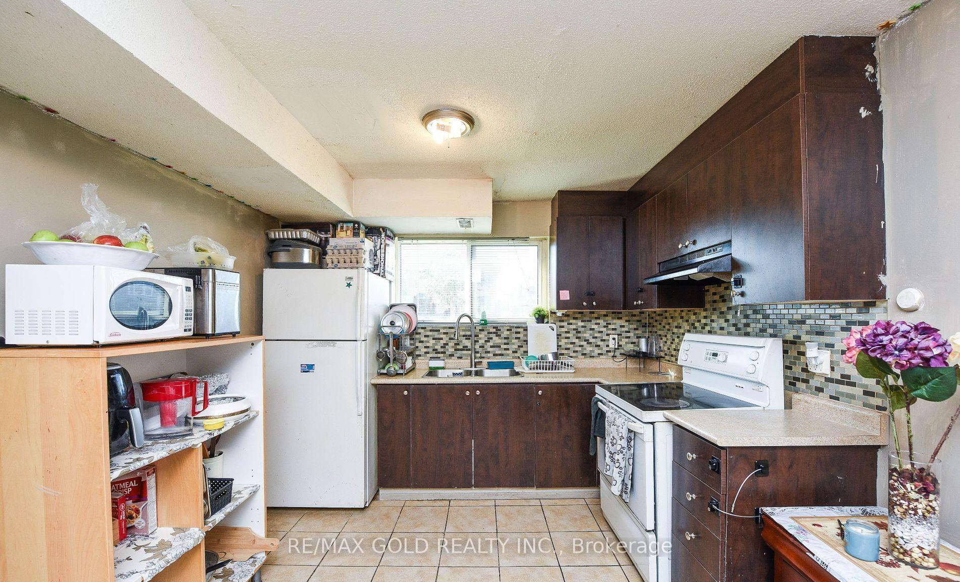 Photo 15 of 3630 Brandon Gate Drive, Mississauga, Malton — HOMEH