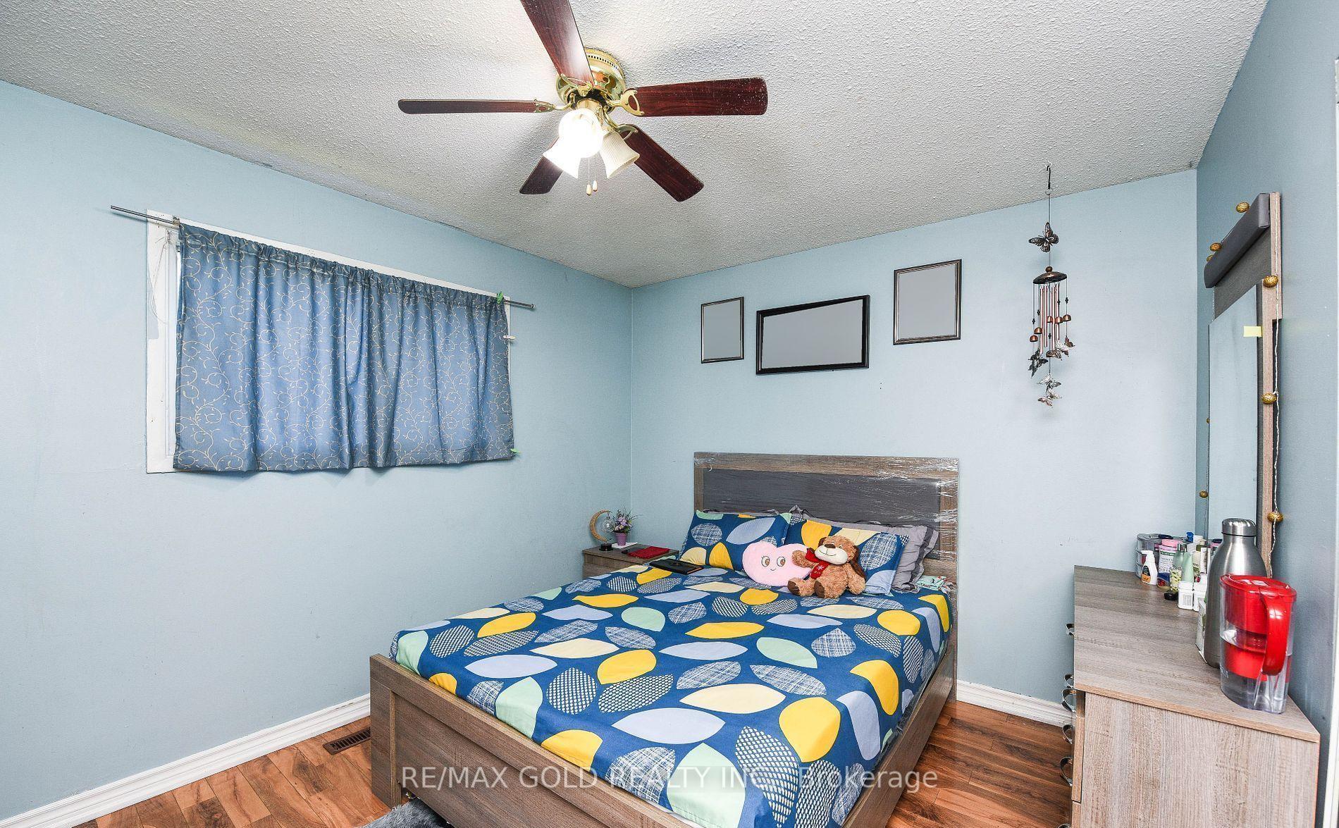 Photo 16 of 3630 Brandon Gate Drive, Mississauga, Malton — HOMEH