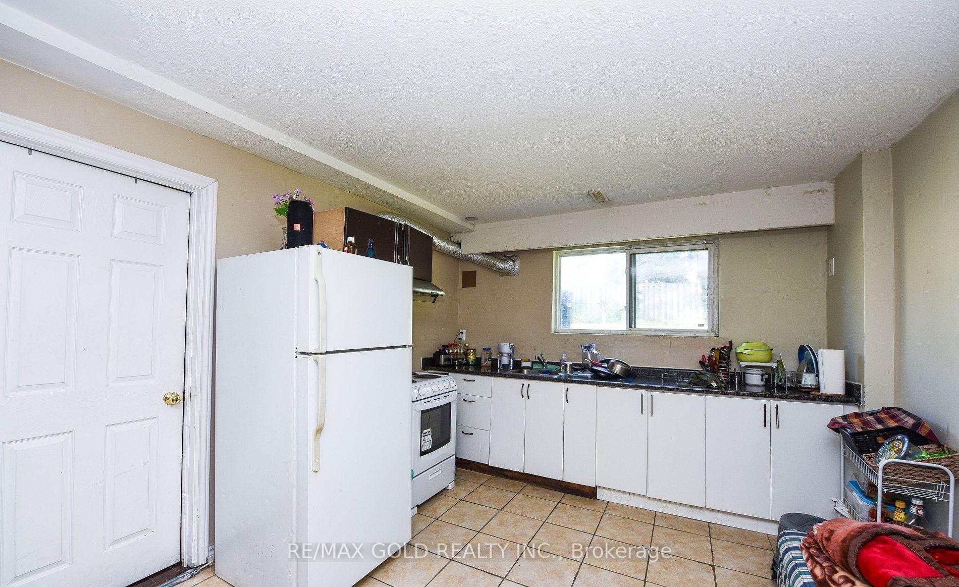 Photo 23 of 3630 Brandon Gate Drive, Mississauga, Malton — HOMEH