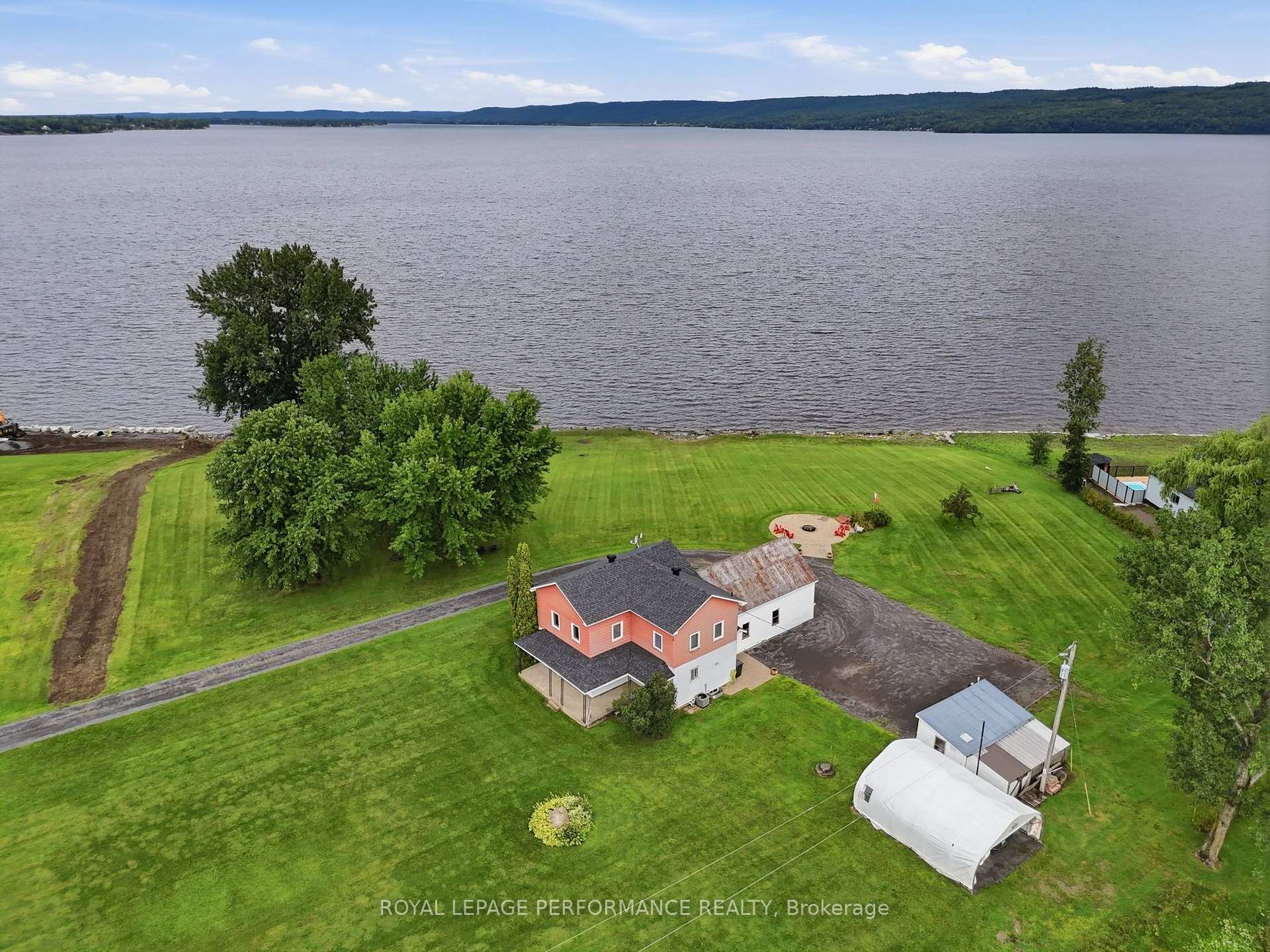 Photo of 1178 Bay Road