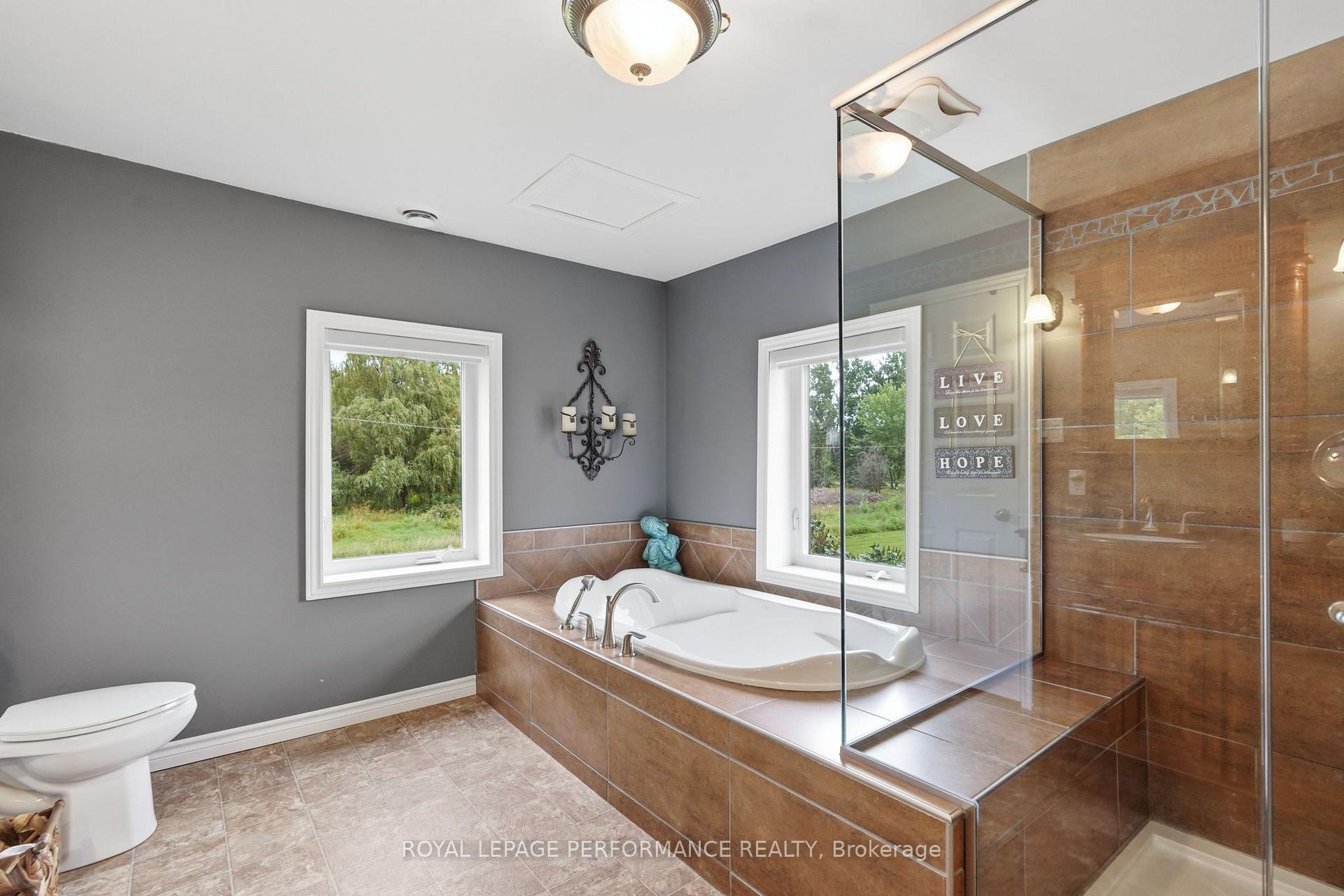 Photo 15 of 1178 Bay Road, Champlain, L'Orignal — HOMEH