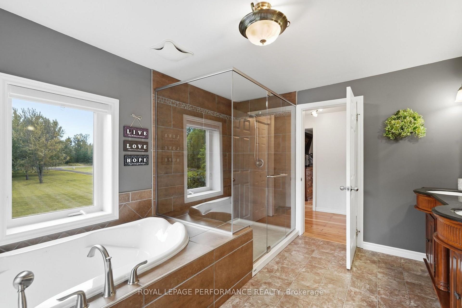Photo 17 of 1178 Bay Road, Champlain, L'Orignal — HOMEH