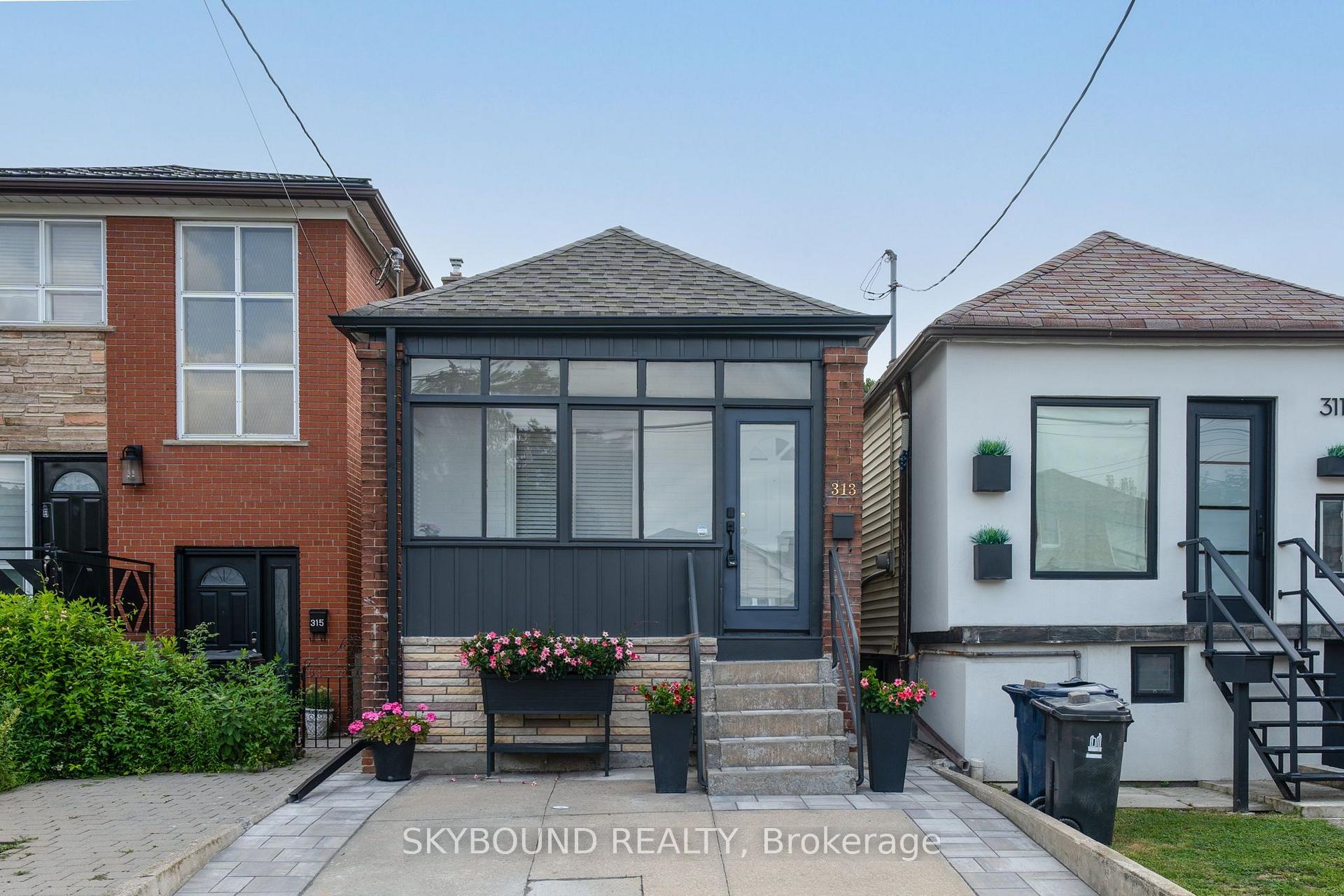Photo 1 of 313 Silverthorn Avenue, Toronto, Keelesdale-Eglinton West — HOMEH