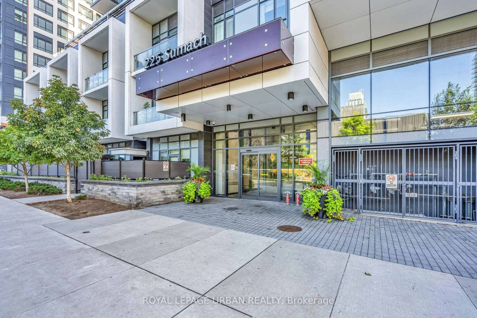 Photo 4 of Unit 607, 225 Sumach Street, Toronto, Regent Park — HOMEH