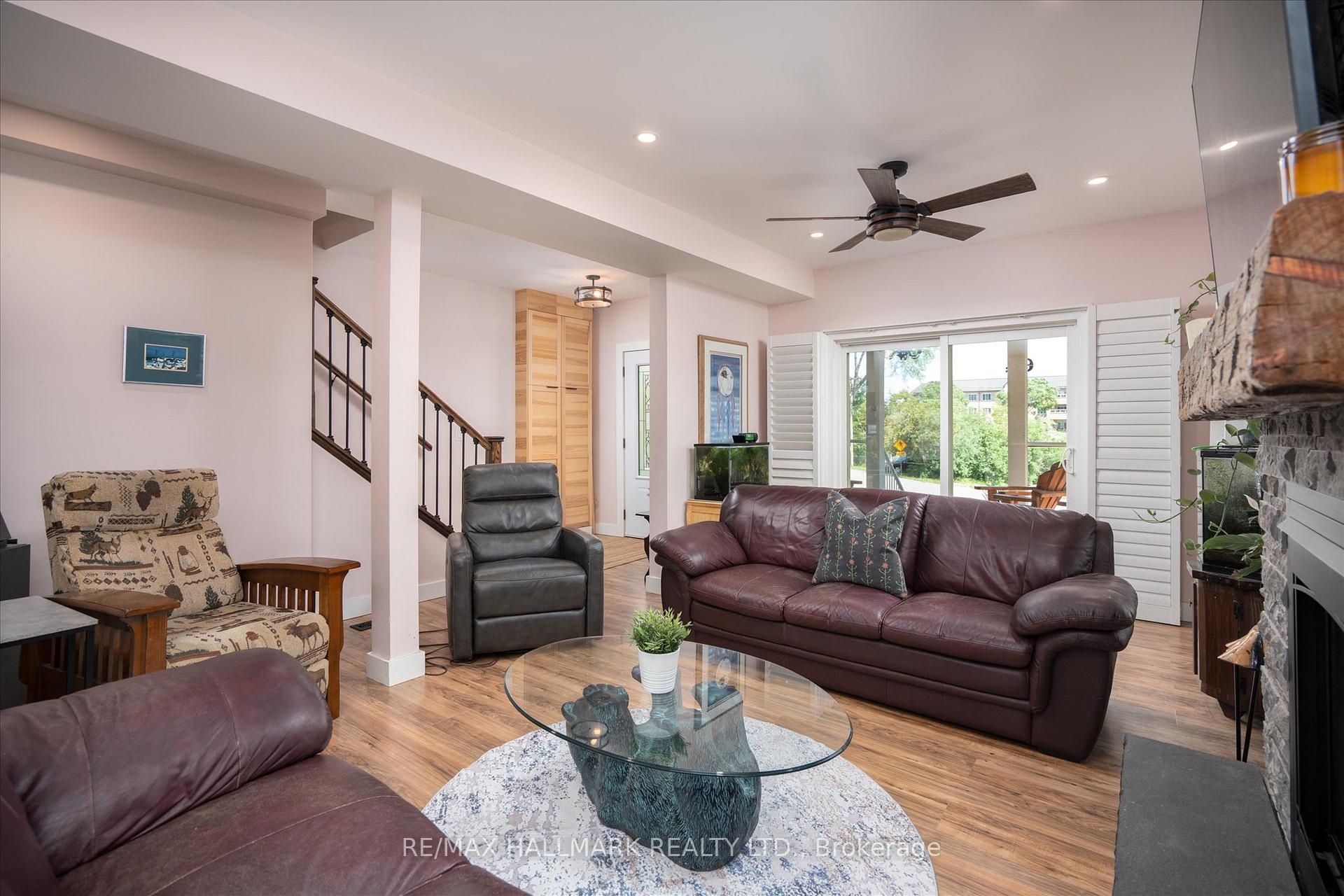 Photo 12 of 64 Front Street E, Kawartha Lakes, Bobcaygeon — HOMEH