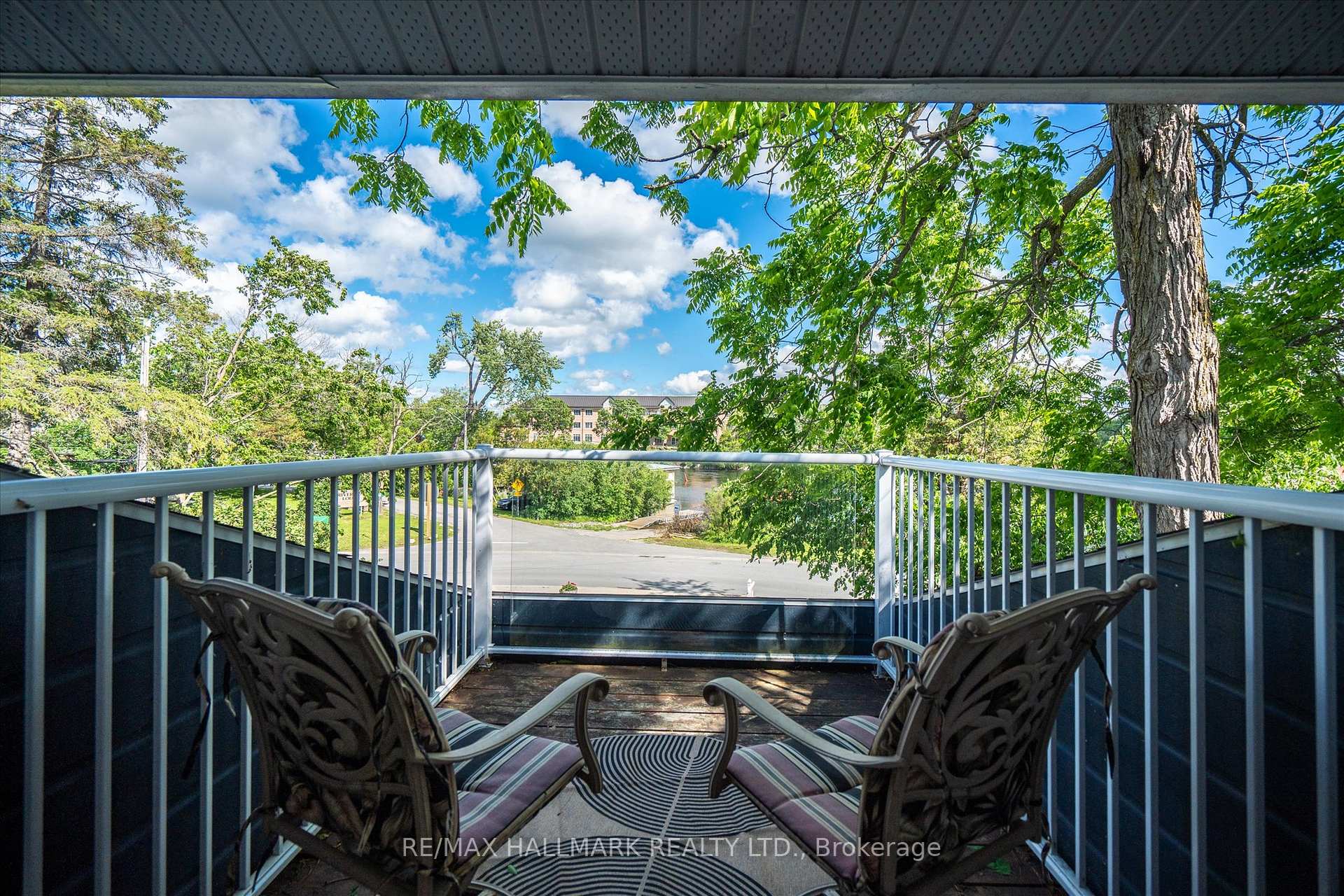 Photo 21 of 64 Front Street E, Kawartha Lakes, Bobcaygeon — HOMEH