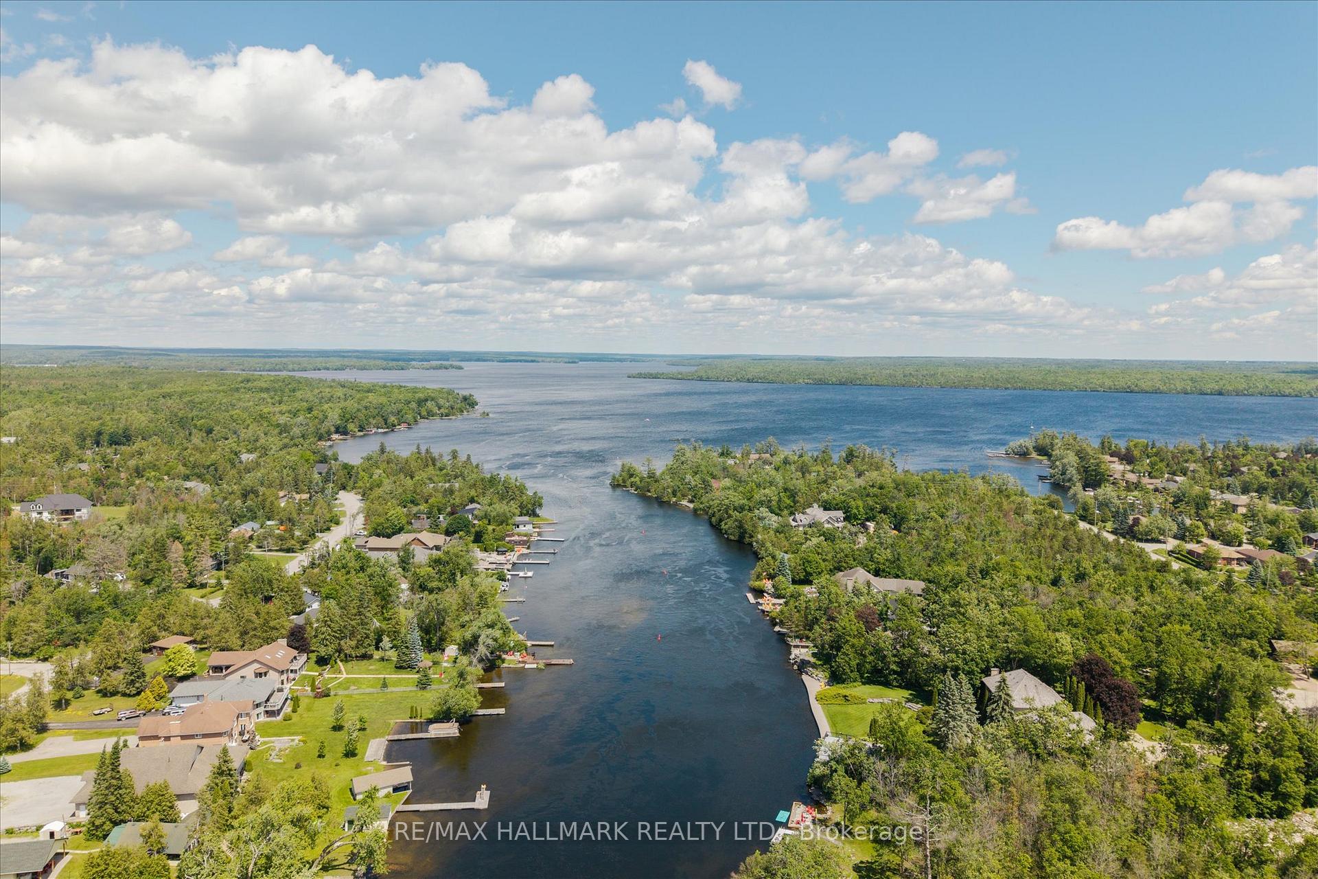 Photo 42 of 64 Front Street E, Kawartha Lakes, Bobcaygeon — HOMEH