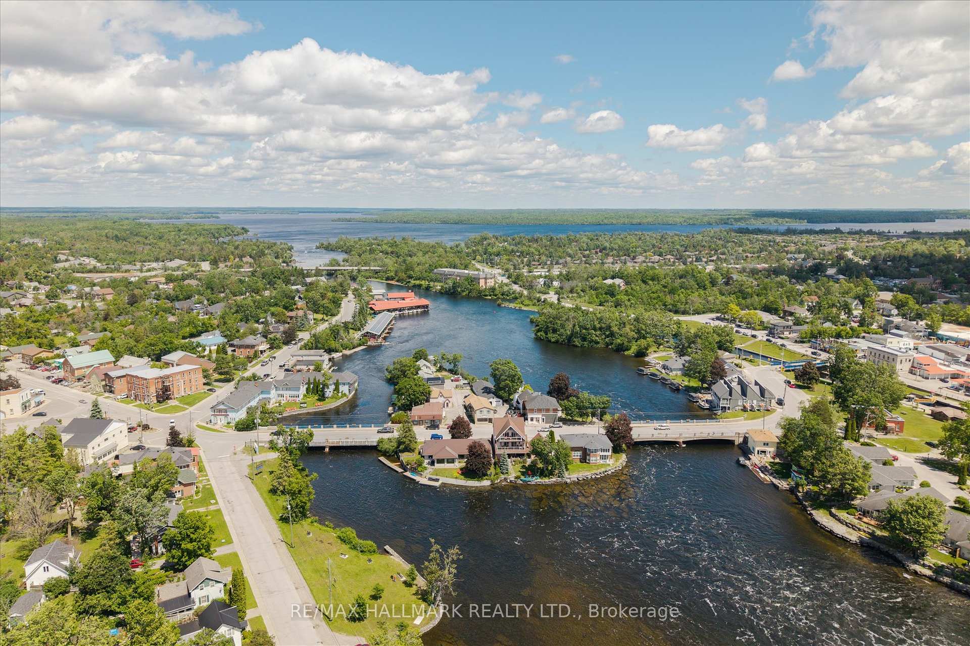 Photo 46 of 64 Front Street E, Kawartha Lakes, Bobcaygeon — HOMEH