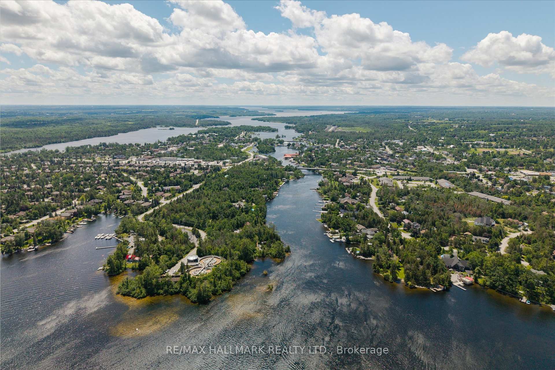 Photo 49 of 64 Front Street E, Kawartha Lakes, Bobcaygeon — HOMEH