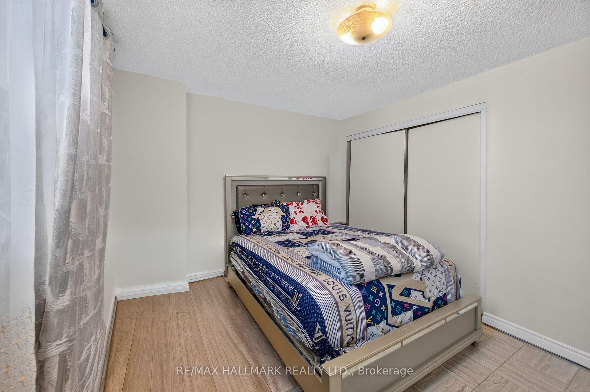 Photo 19 of Unit 912, 370 Dixon Road, Etobicoke, Kingsview Village-The Westway — HOMEH