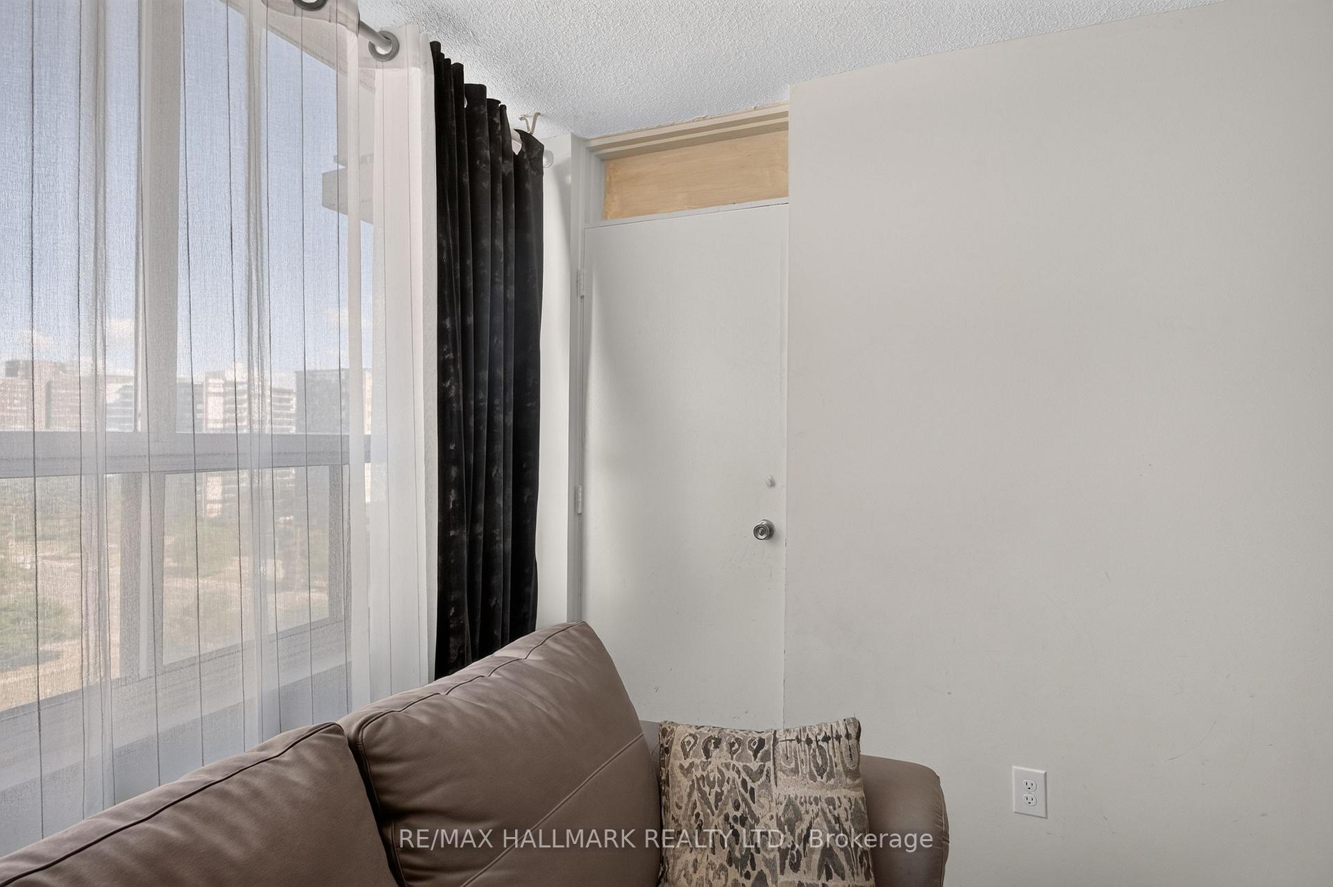 Photo 28 of Unit 912, 370 Dixon Road, Etobicoke, Kingsview Village-The Westway — HOMEH