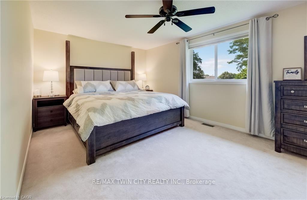 Photo 20 of 451 Burnett Avenue, Cambridge, Fiddlesticks — HOMEH