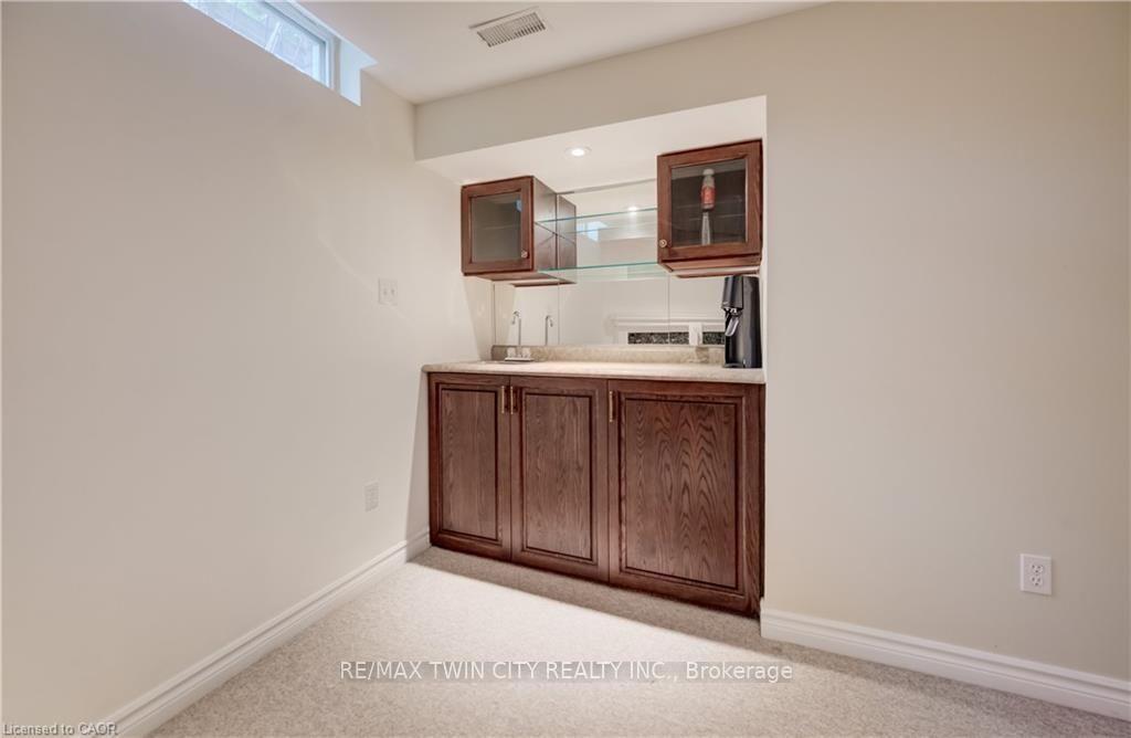 Photo 29 of 451 Burnett Avenue, Cambridge, Fiddlesticks — HOMEH