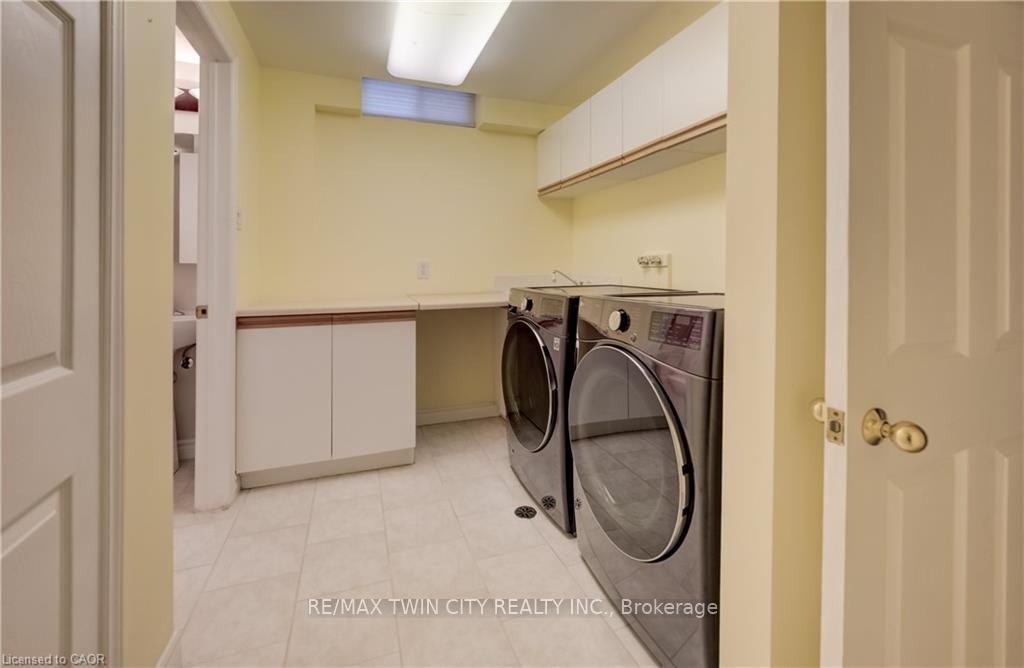 Photo 31 of 451 Burnett Avenue, Cambridge, Fiddlesticks — HOMEH