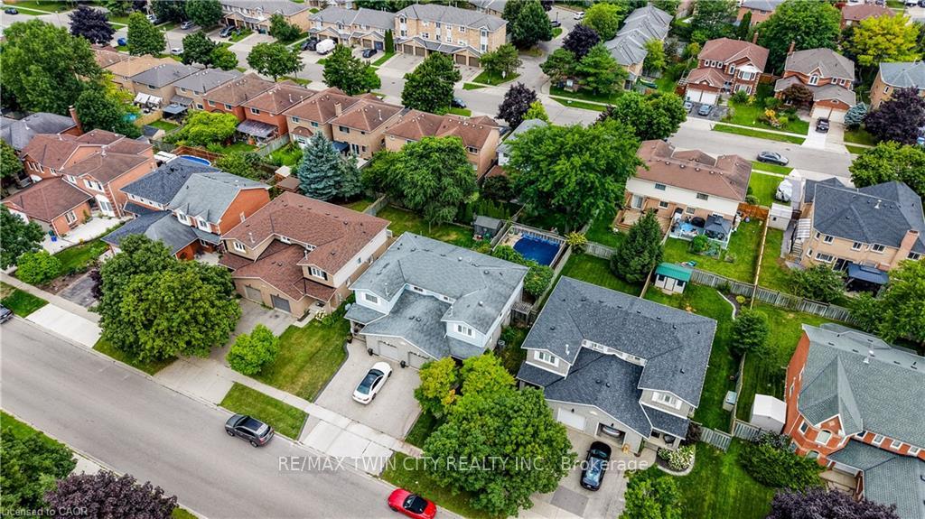 Photo 38 of 451 Burnett Avenue, Cambridge, Fiddlesticks — HOMEH