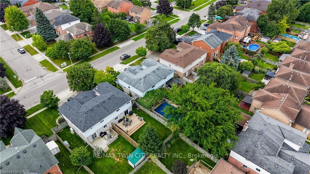 Photo 39 of 451 Burnett Avenue, Cambridge, Fiddlesticks — HOMEH