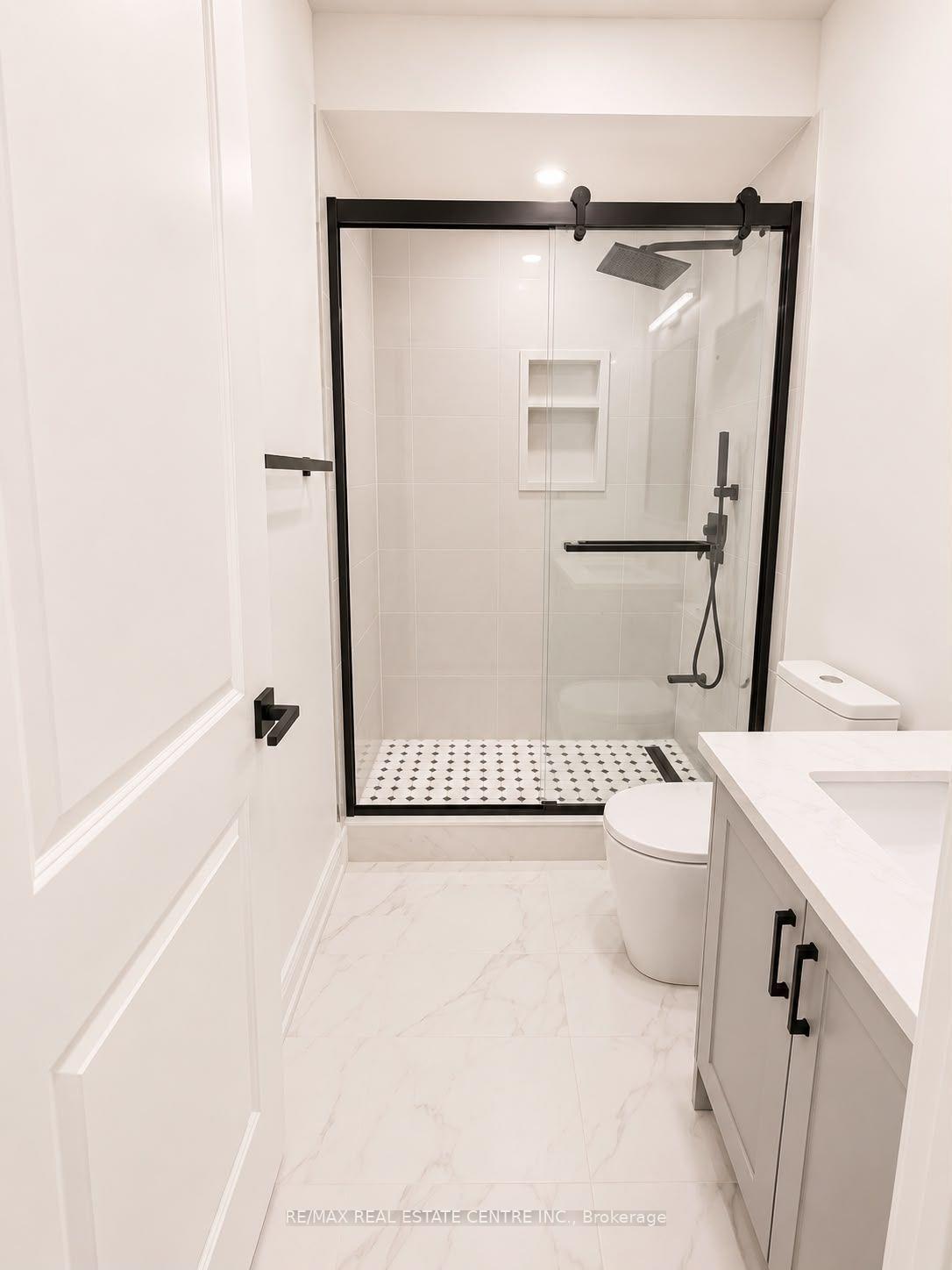 Photo 6 of Unit Lower, 10 Virtue Crescent, Vaughan, Vellore Village — HOMEH