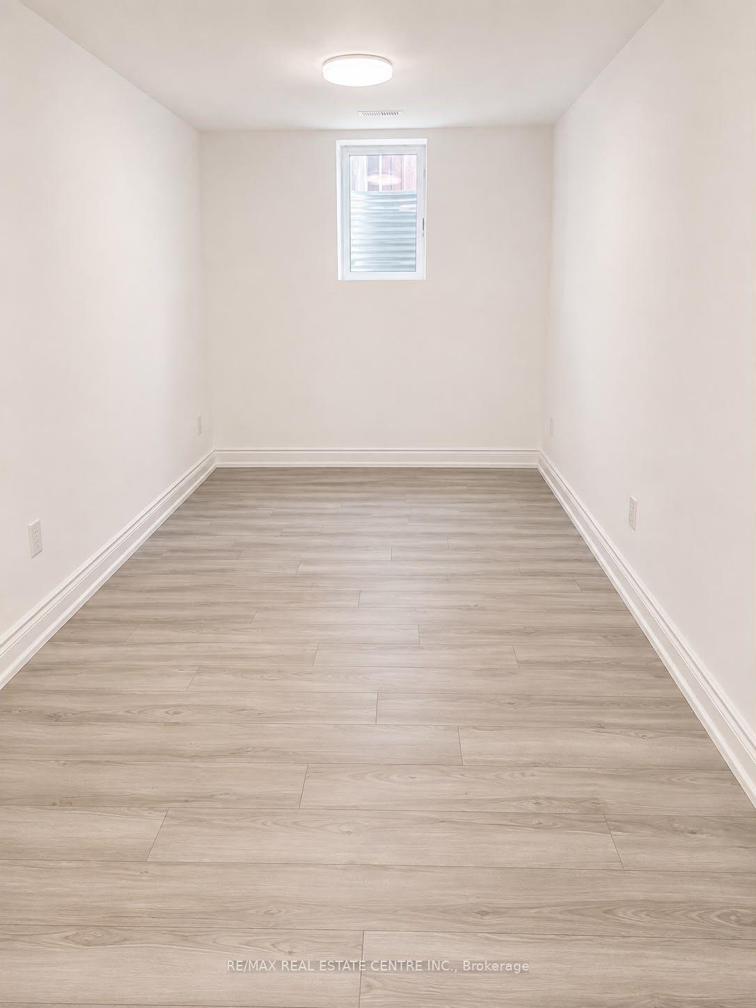 Photo 9 of Unit Lower, 10 Virtue Crescent, Vaughan, Vellore Village — HOMEH