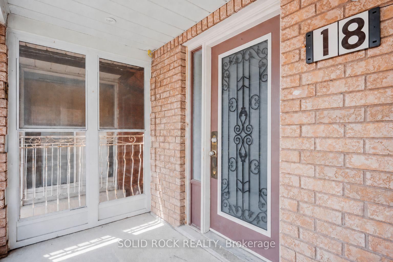 Photo 4 of 18 Maple Bush Avenue, North York, Humberlea-Pelmo Park — HOMEH