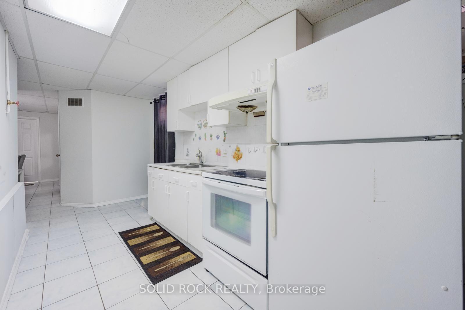 Photo 37 of 18 Maple Bush Avenue, North York, Humberlea-Pelmo Park — HOMEH