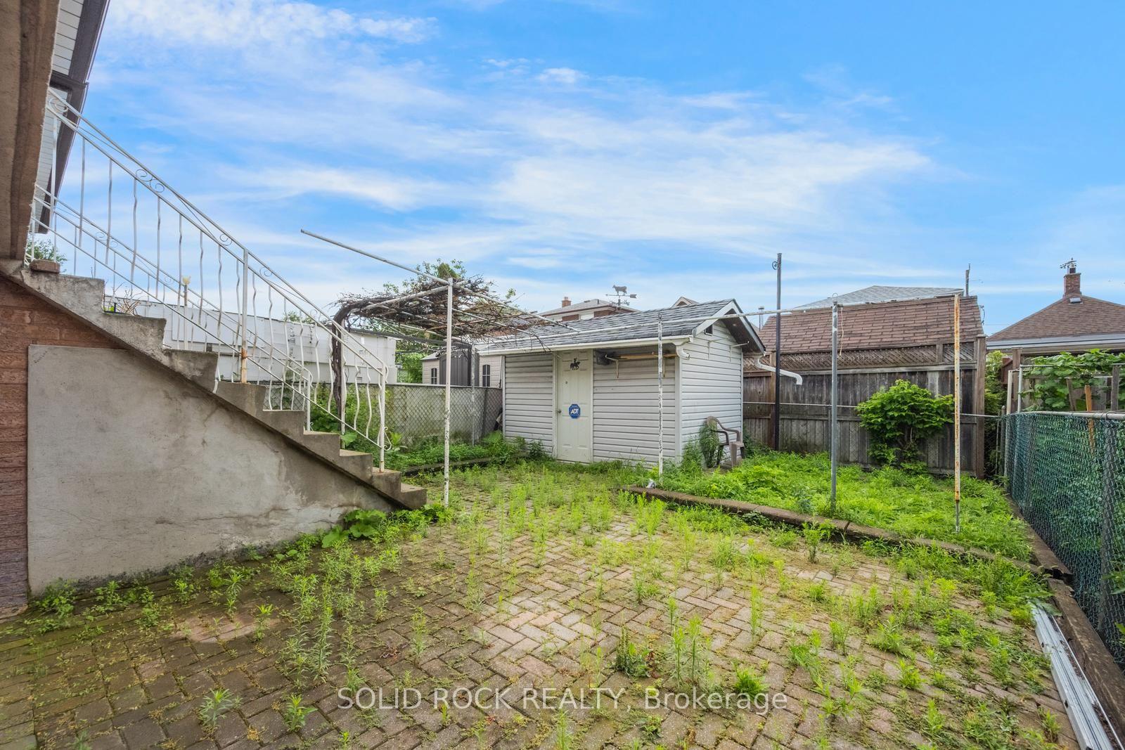 Photo 48 of 18 Maple Bush Avenue, North York, Humberlea-Pelmo Park — HOMEH