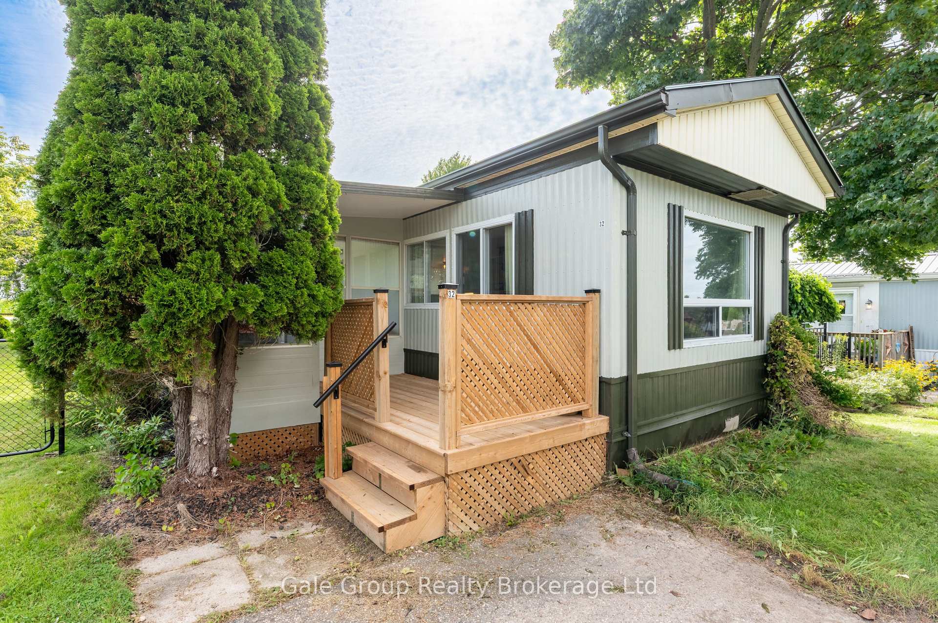 Photo 2 of 32 Pineview Ave, Malahide, Lyons — HOMEH