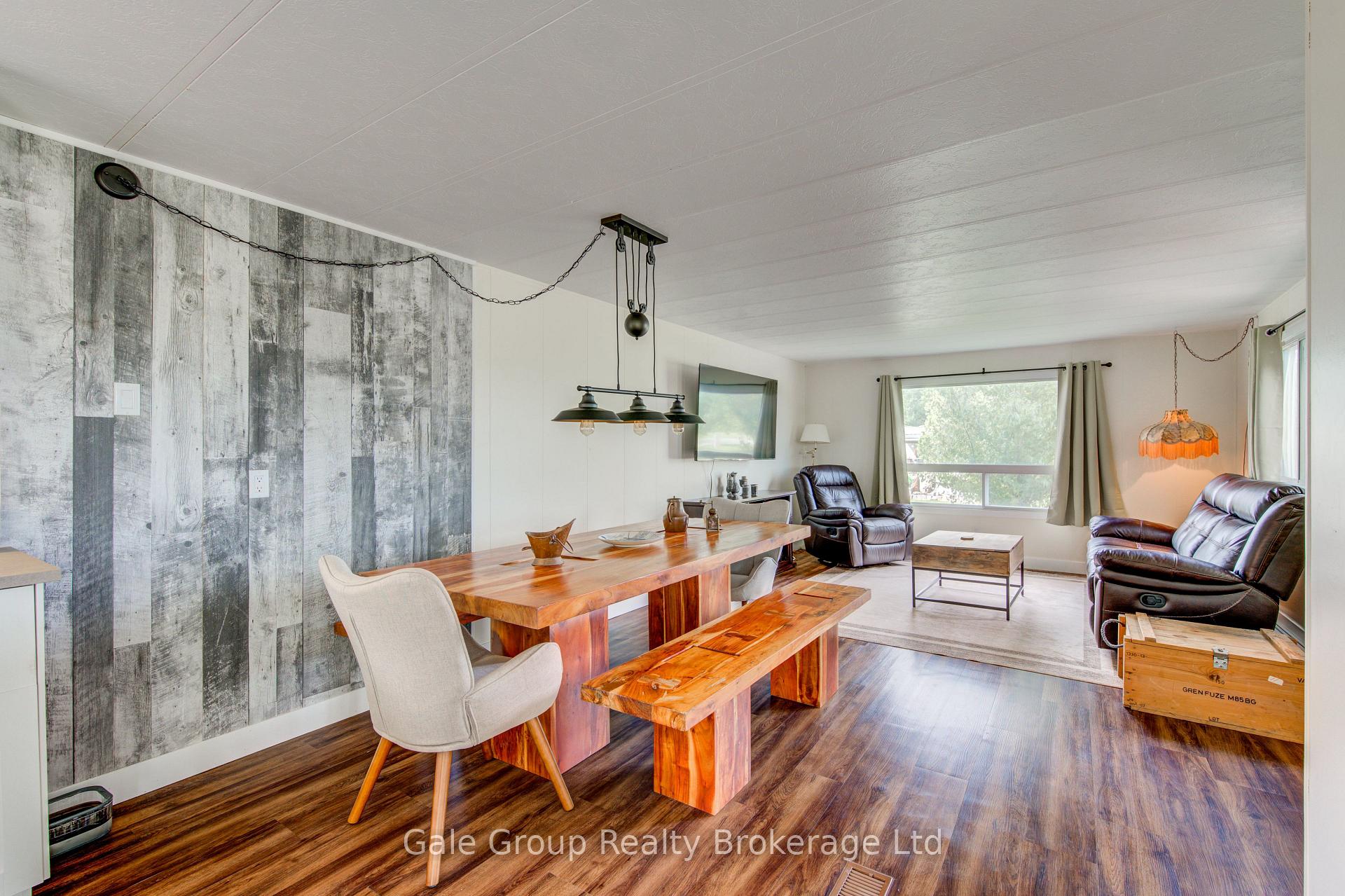 Photo 24 of 32 Pineview Ave, Malahide, Lyons — HOMEH