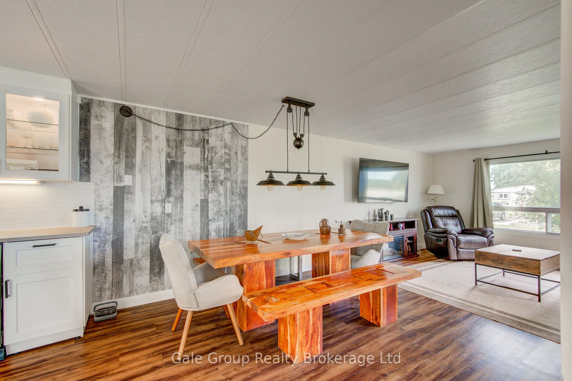 Photo 25 of 32 Pineview Ave, Malahide, Lyons — HOMEH