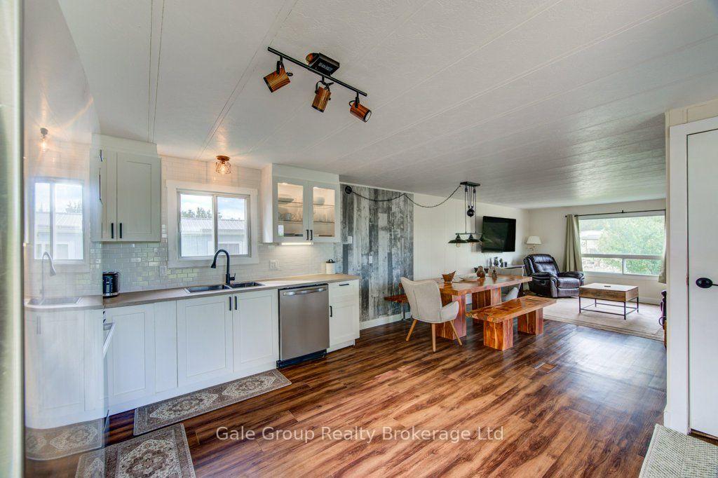 Photo 27 of 32 Pineview Ave, Malahide, Lyons — HOMEH