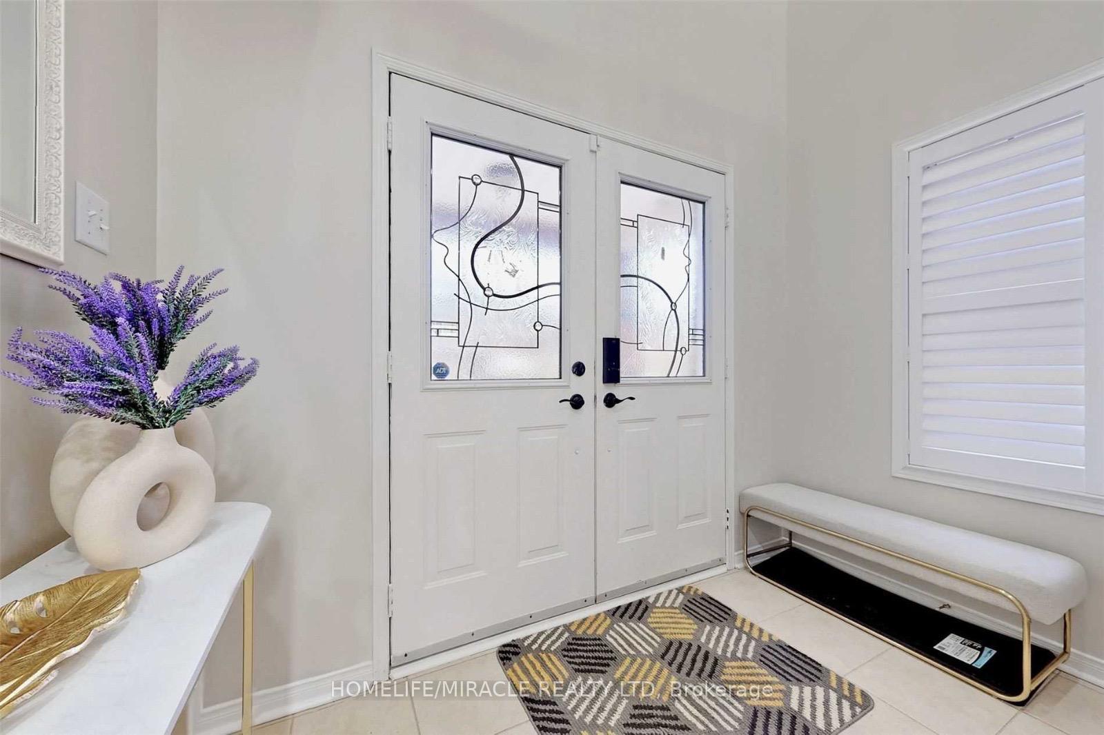 Photo 1 of 3258 Angel Pass Drive, Mississauga, Churchill Meadows — HOMEH