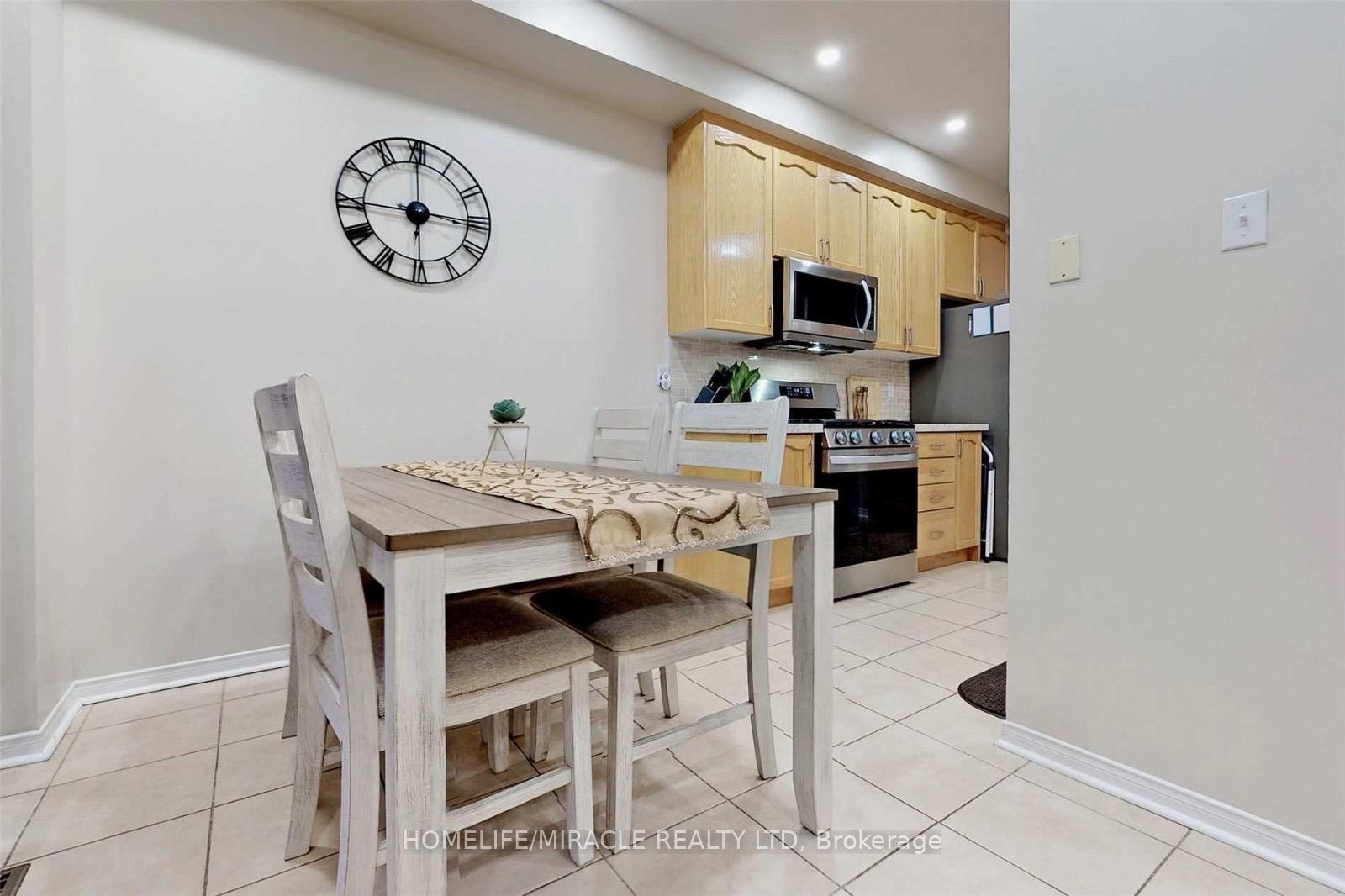 Photo 14 of 3258 Angel Pass Drive, Mississauga, Churchill Meadows — HOMEH