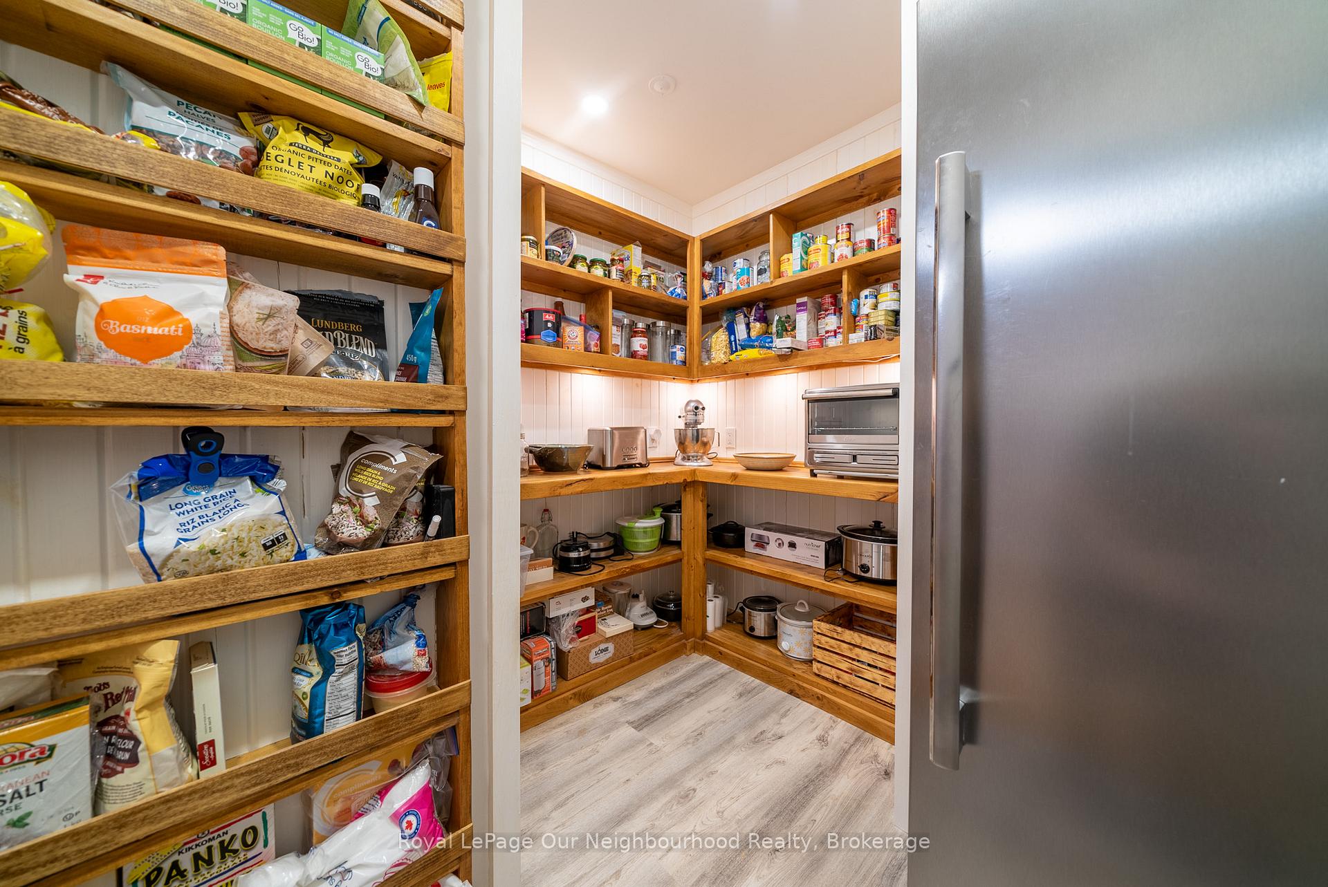 Photo 11 of 504 Wiley Road, Quinte West, Murray Ward — HOMEH