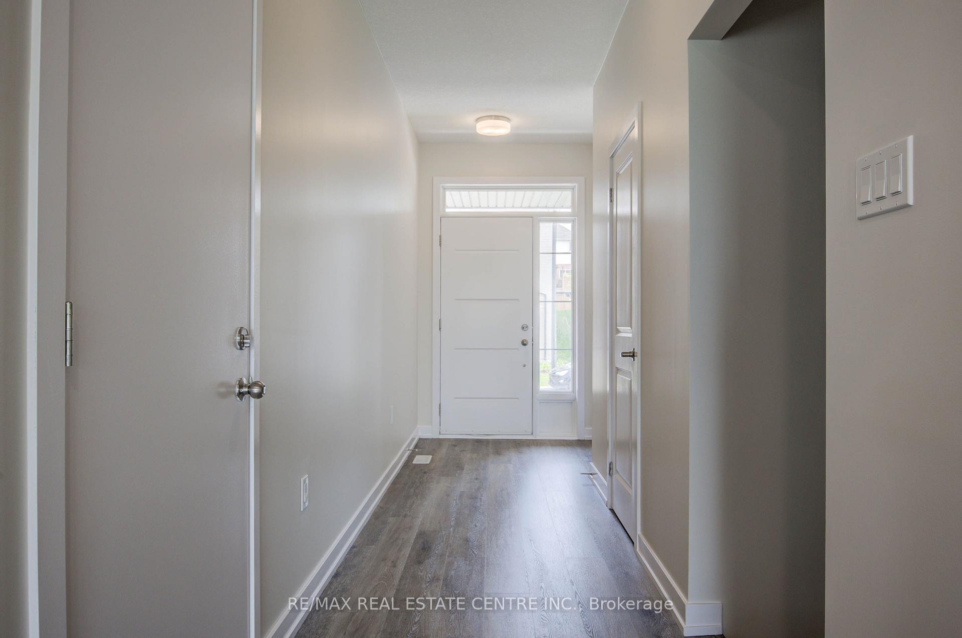 Photo 4 of Unit 7, 350 River Road, Cambridge, Hespeler Village — HOMEH