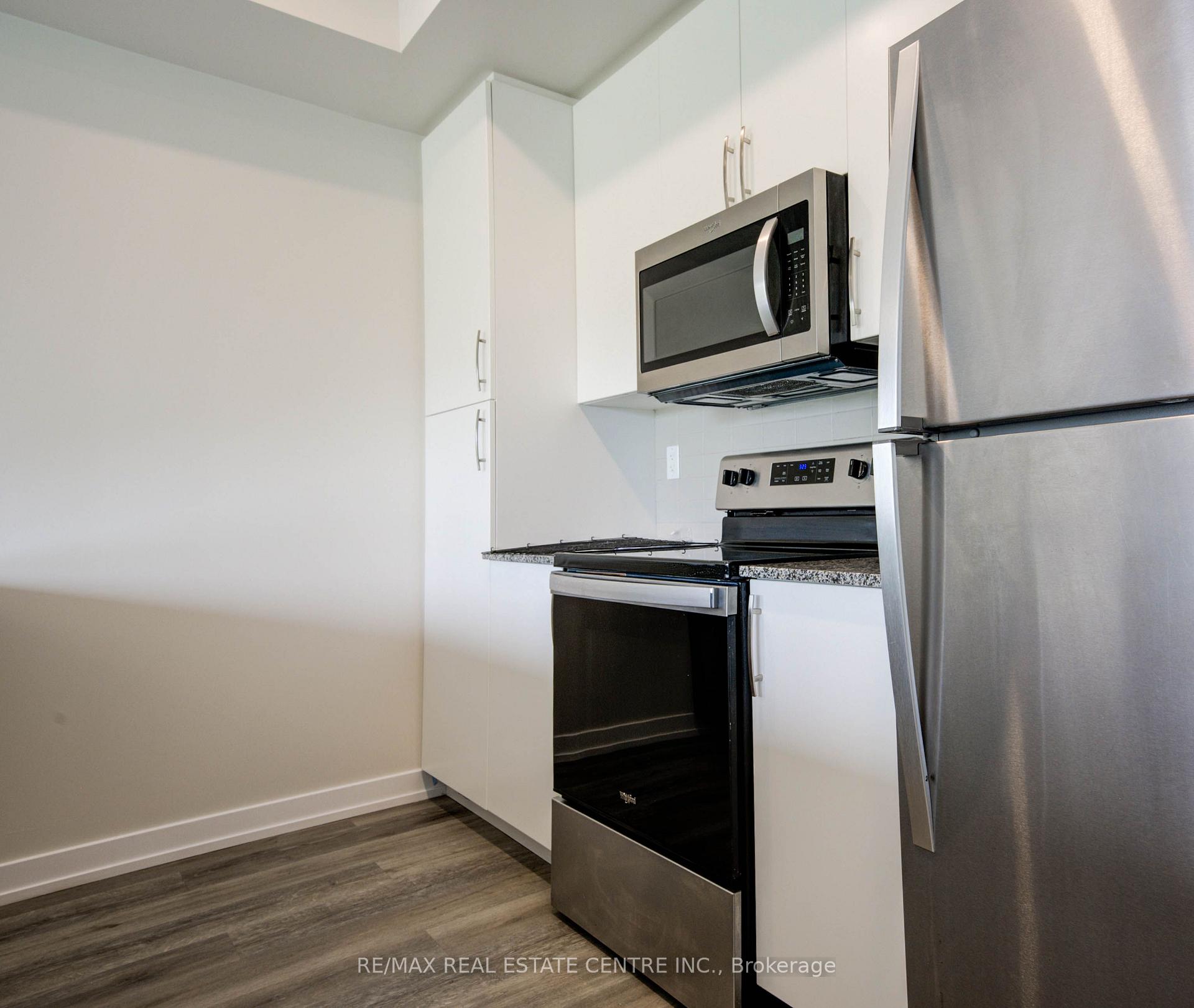 Photo 6 of Unit 7, 350 River Road, Cambridge, Hespeler Village — HOMEH