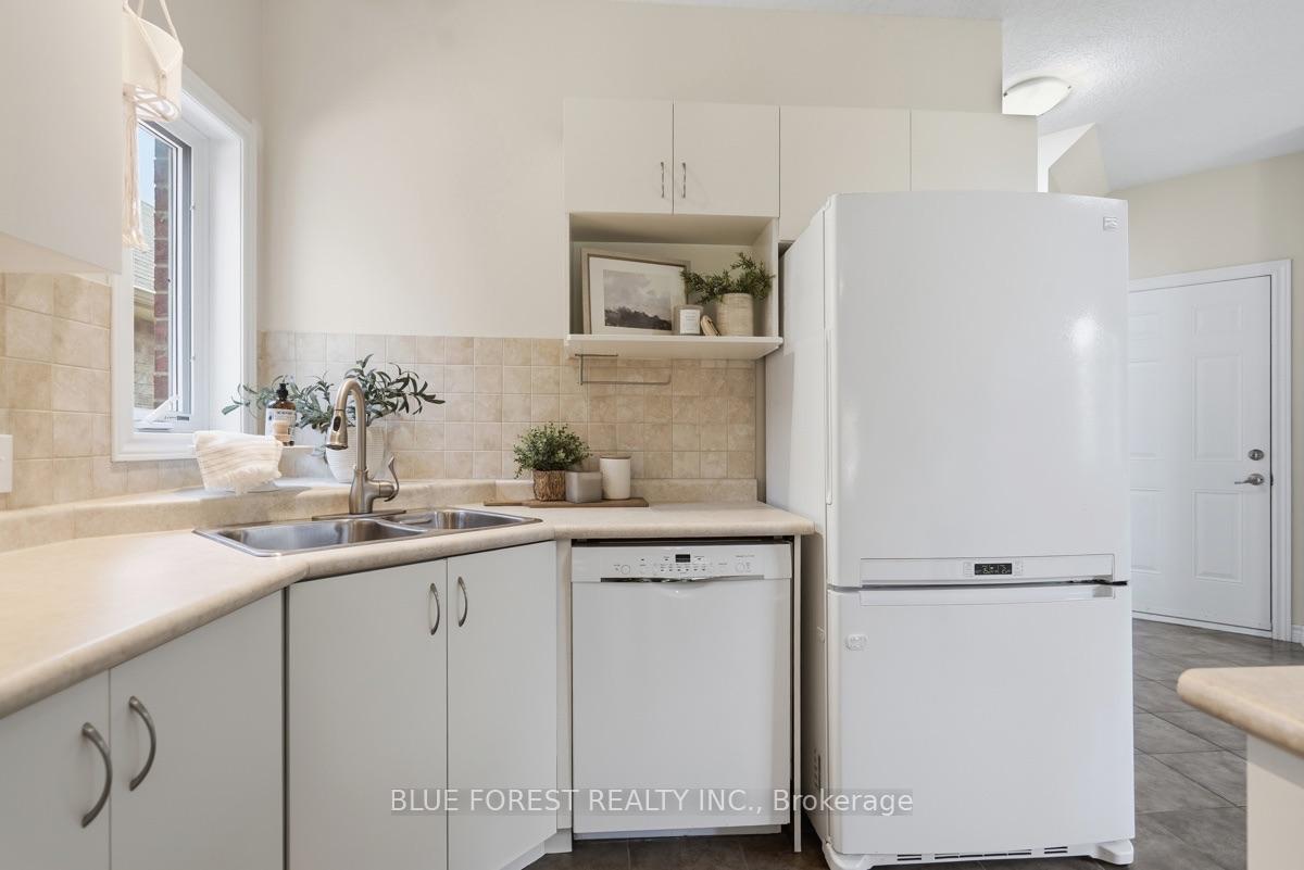 Photo 13 of 1834 Dormer Drive, London, South U — HOMEH