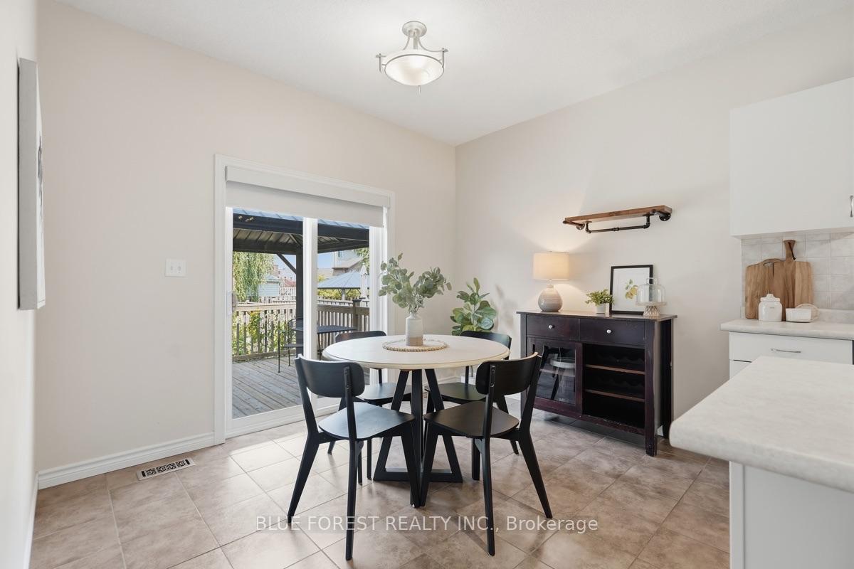 Photo 15 of 1834 Dormer Drive, London, South U — HOMEH