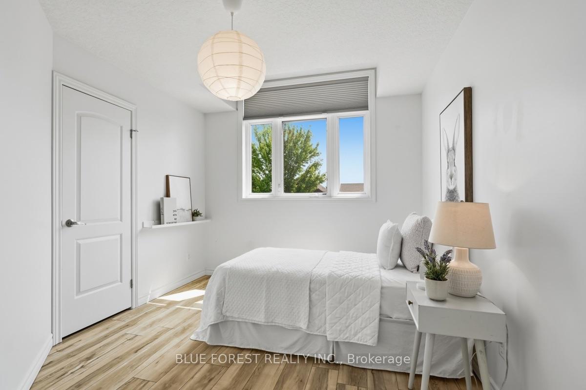 Photo 24 of 1834 Dormer Drive, London, South U — HOMEH