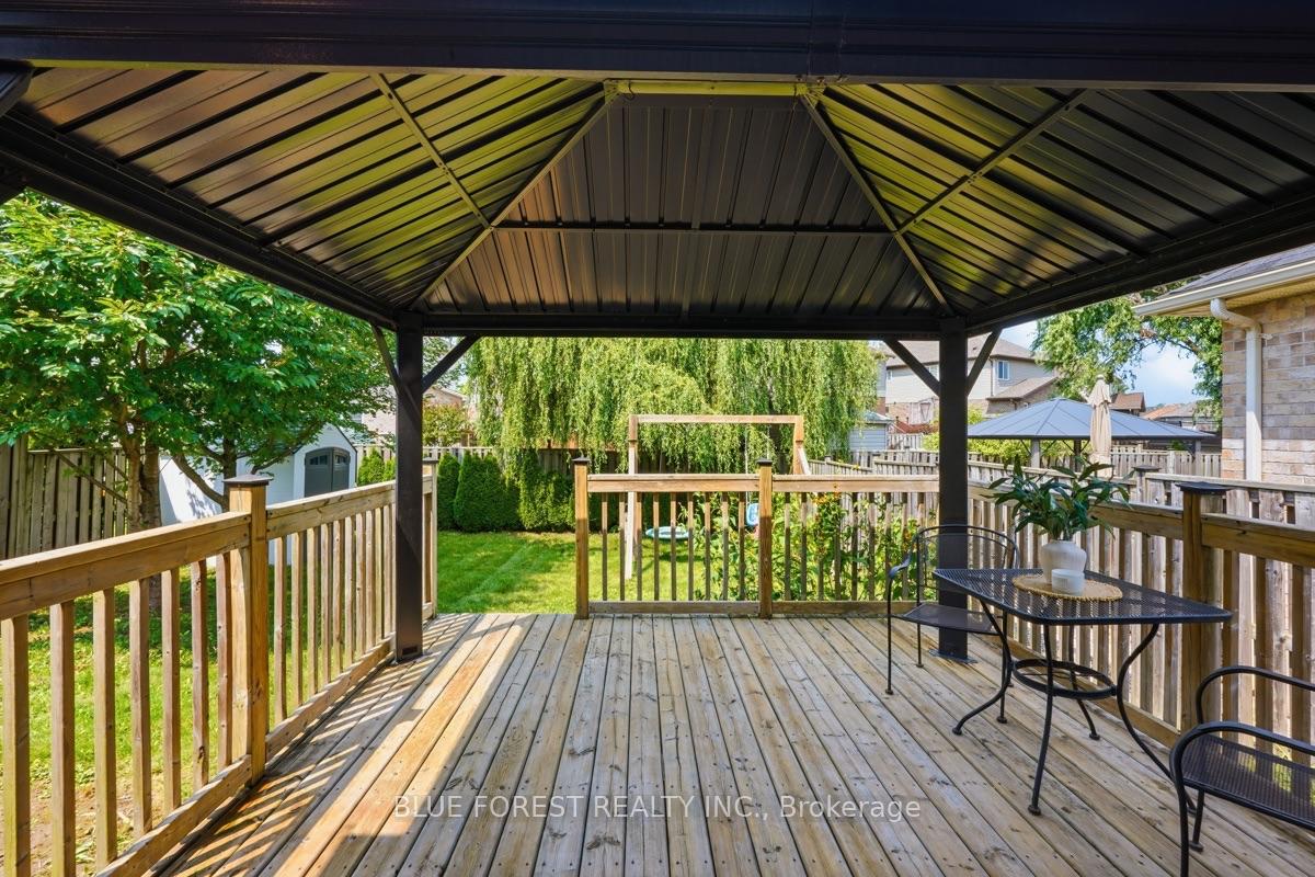 Photo 28 of 1834 Dormer Drive, London, South U — HOMEH