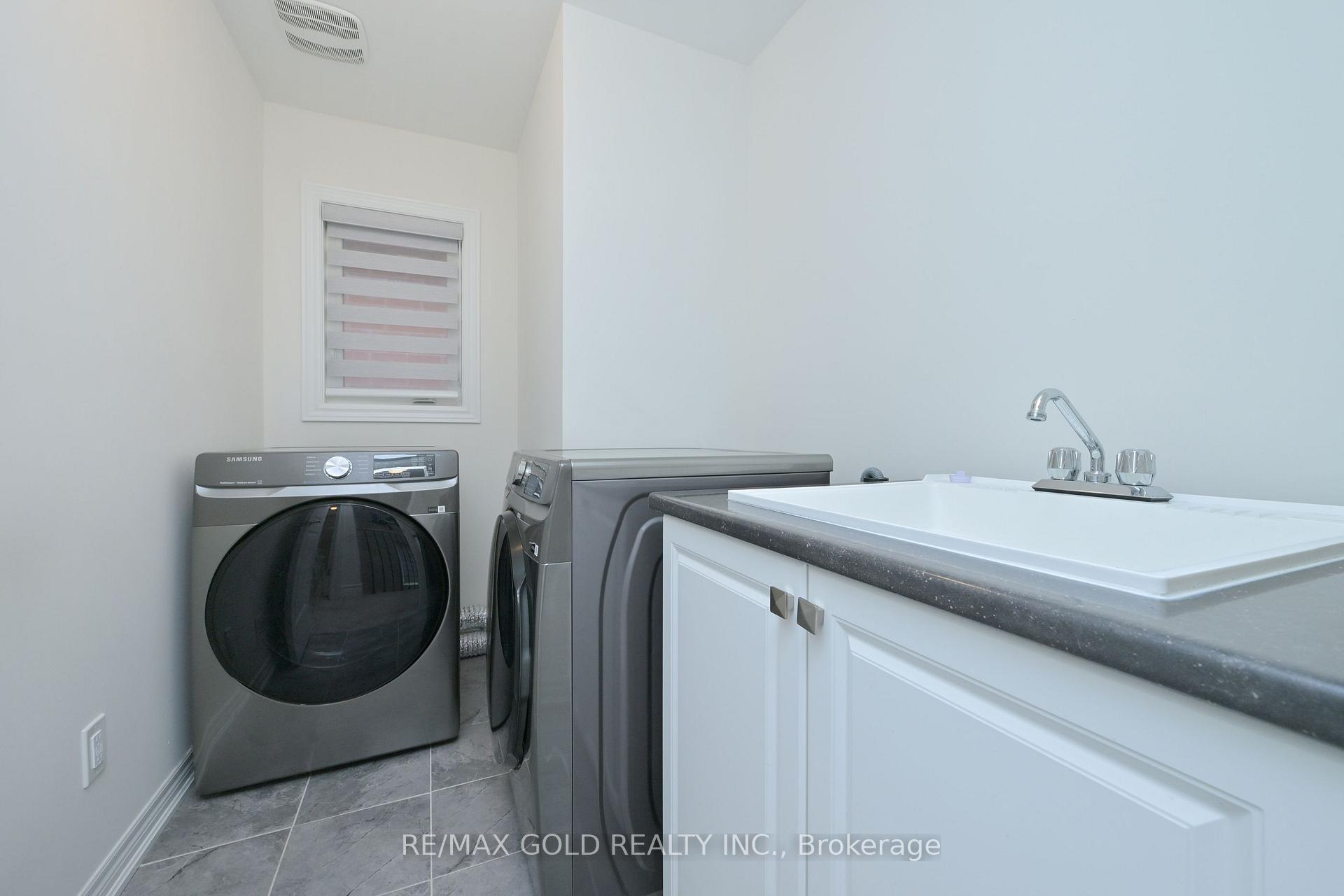 Photo 27 of 1345 Davis Loop, Innisfil, Lefroy — HOMEH