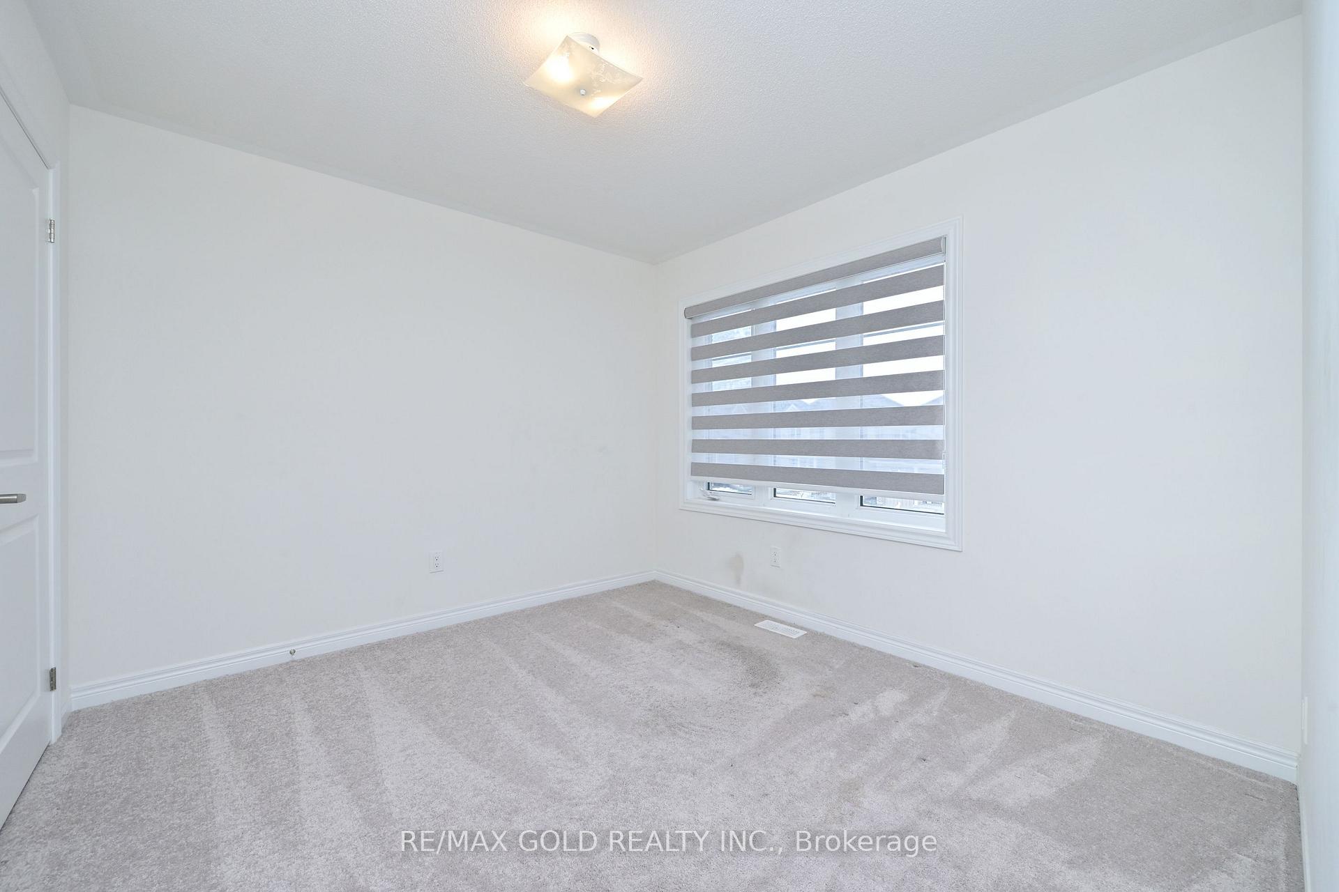 Photo 28 of 1345 Davis Loop, Innisfil, Lefroy — HOMEH
