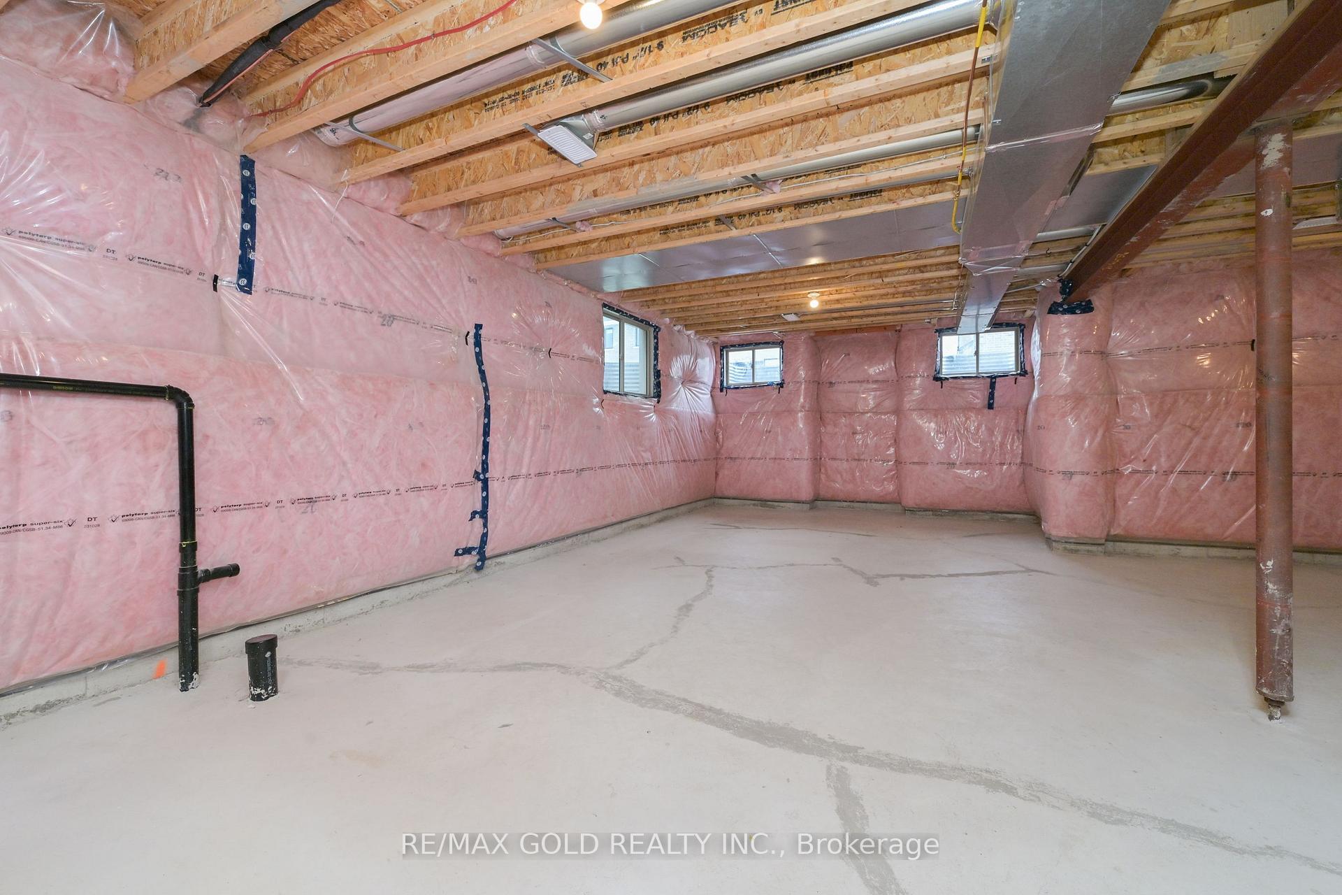Photo 29 of 1345 Davis Loop, Innisfil, Lefroy — HOMEH