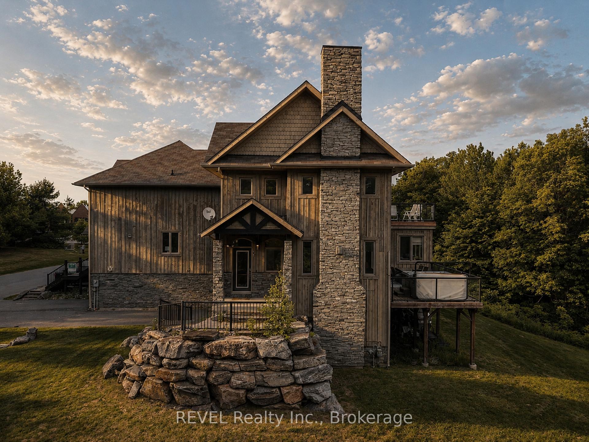 Photo 3 of 67 Rockmount Crescent, Gravenhurst, Muskoka (S) — HOMEH