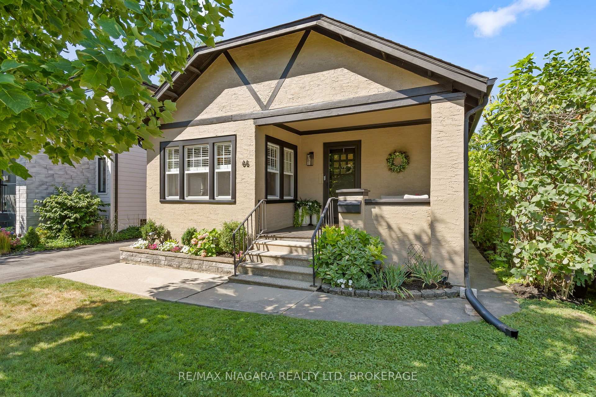 Photo 2 of 66 Highland Avenue, St. Catharines, Old Glenridge — HOMEH