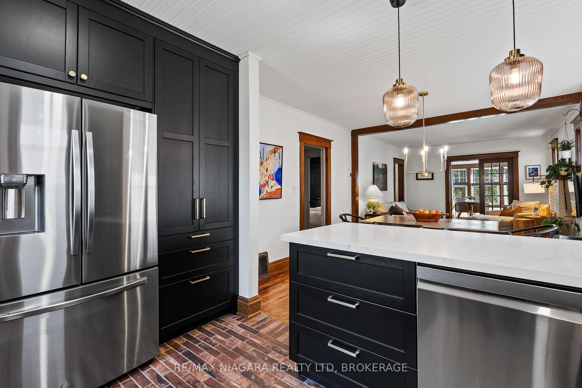Photo 14 of 66 Highland Avenue, St. Catharines, Old Glenridge — HOMEH