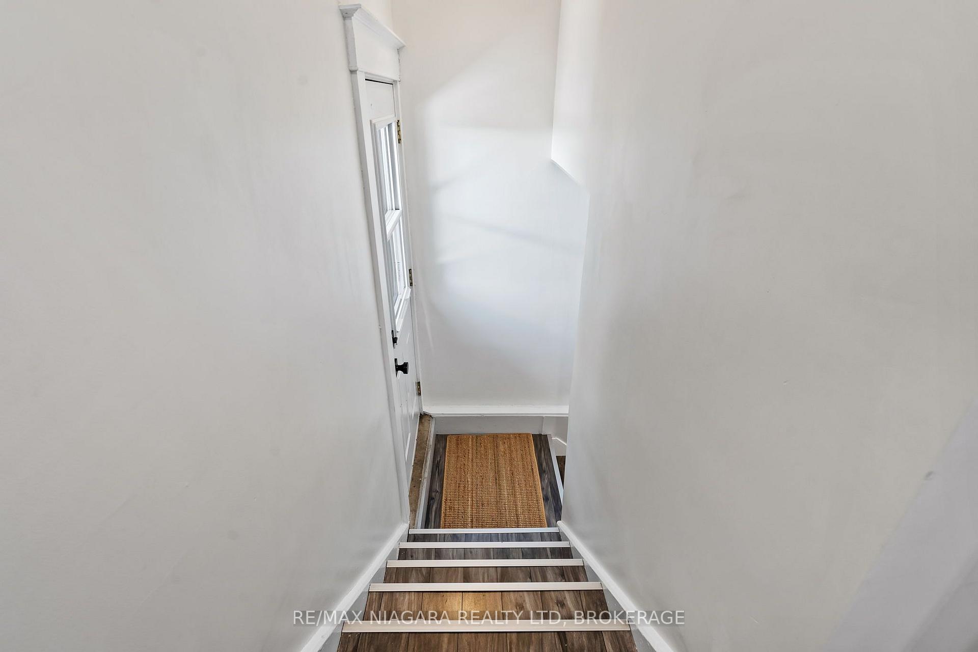 Photo 19 of 66 Highland Avenue, St. Catharines, Old Glenridge — HOMEH