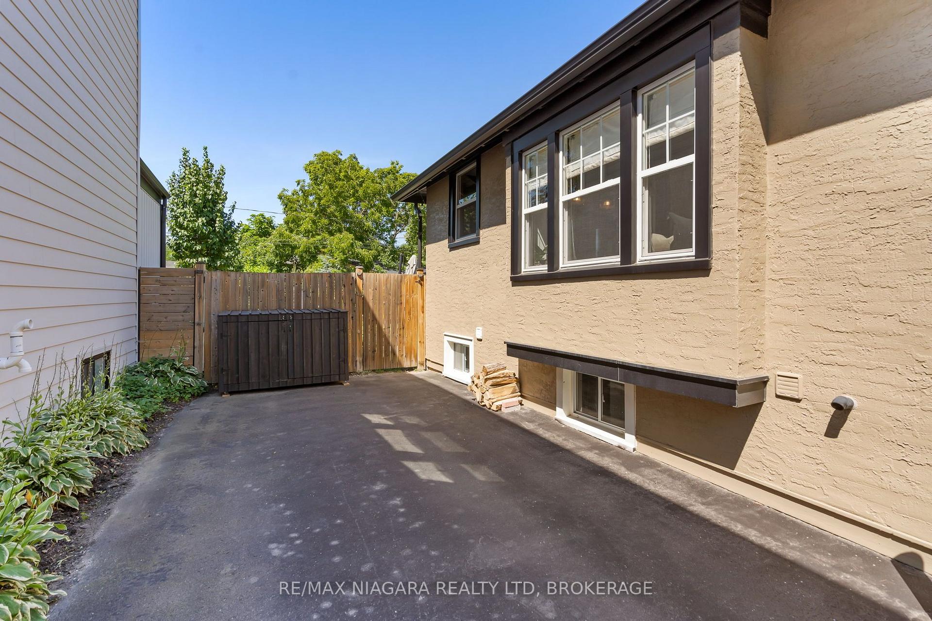 Photo 34 of 66 Highland Avenue, St. Catharines, Old Glenridge — HOMEH