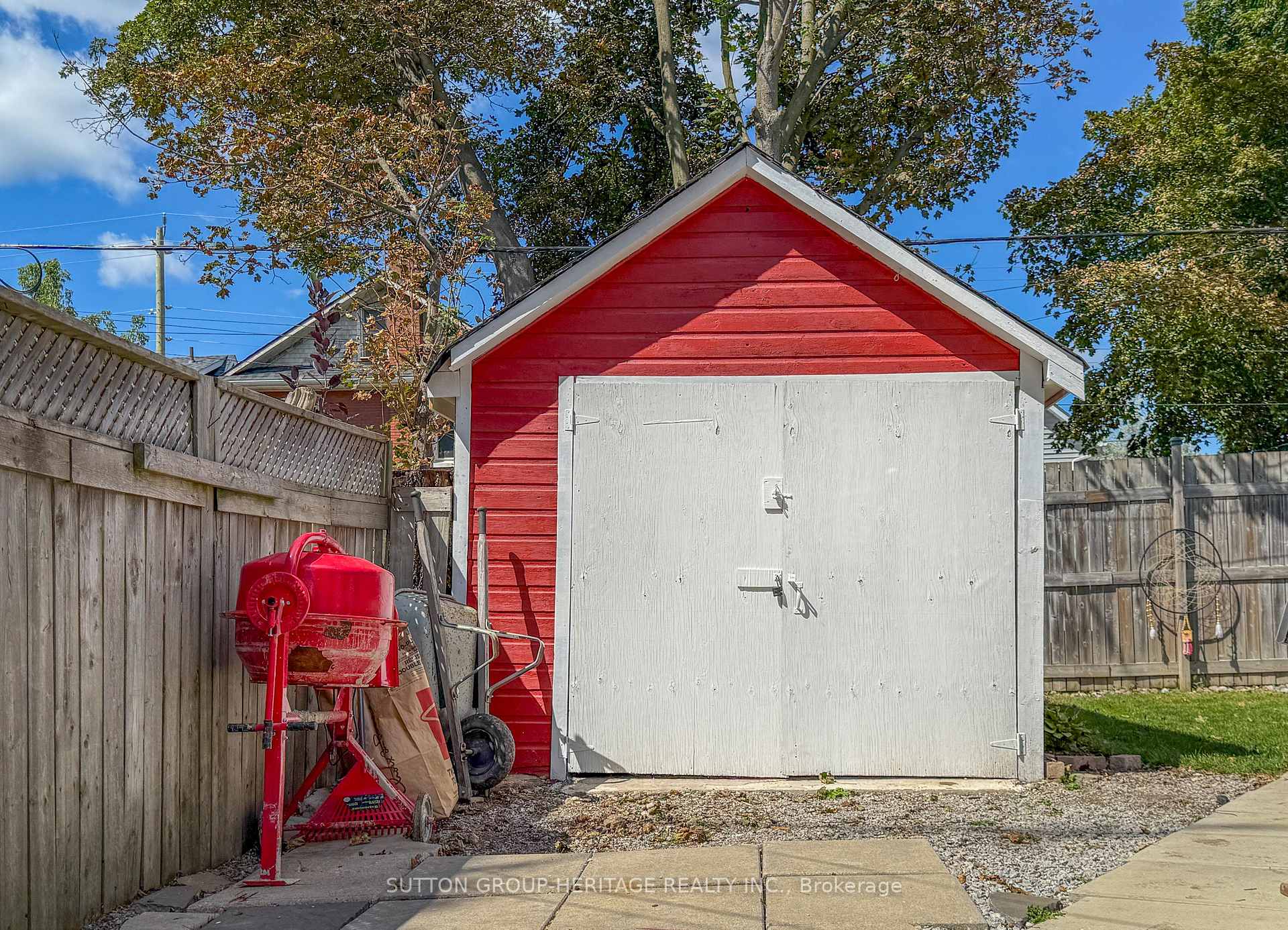 Photo 25 of 96 Agnes Street, Oshawa, O'Neill — HOMEH