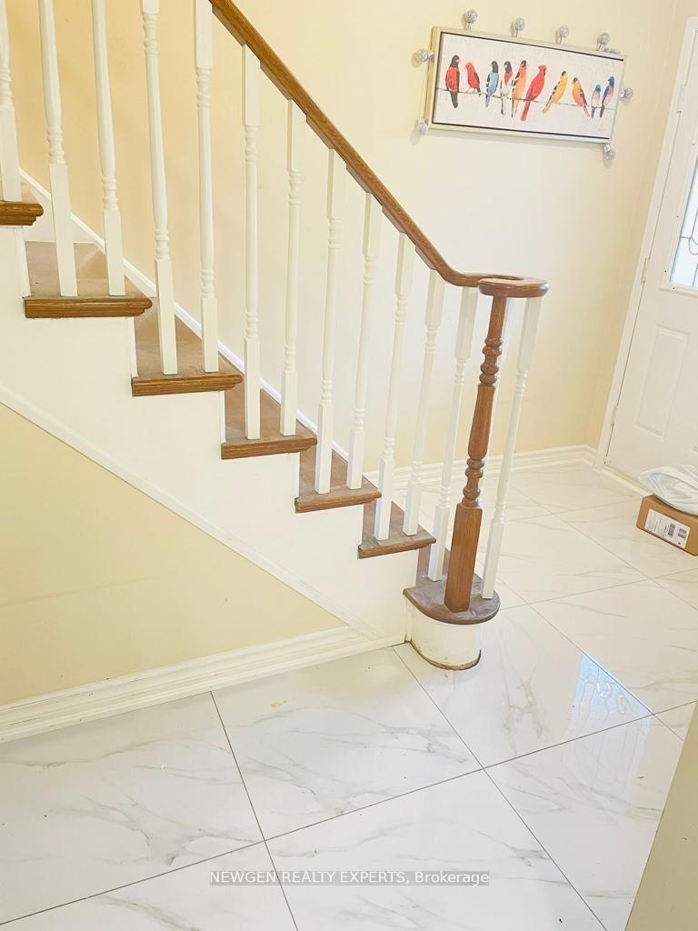 Photo 16 of 3330 Snowball Road E, Mississauga, Lisgar — HOMEH