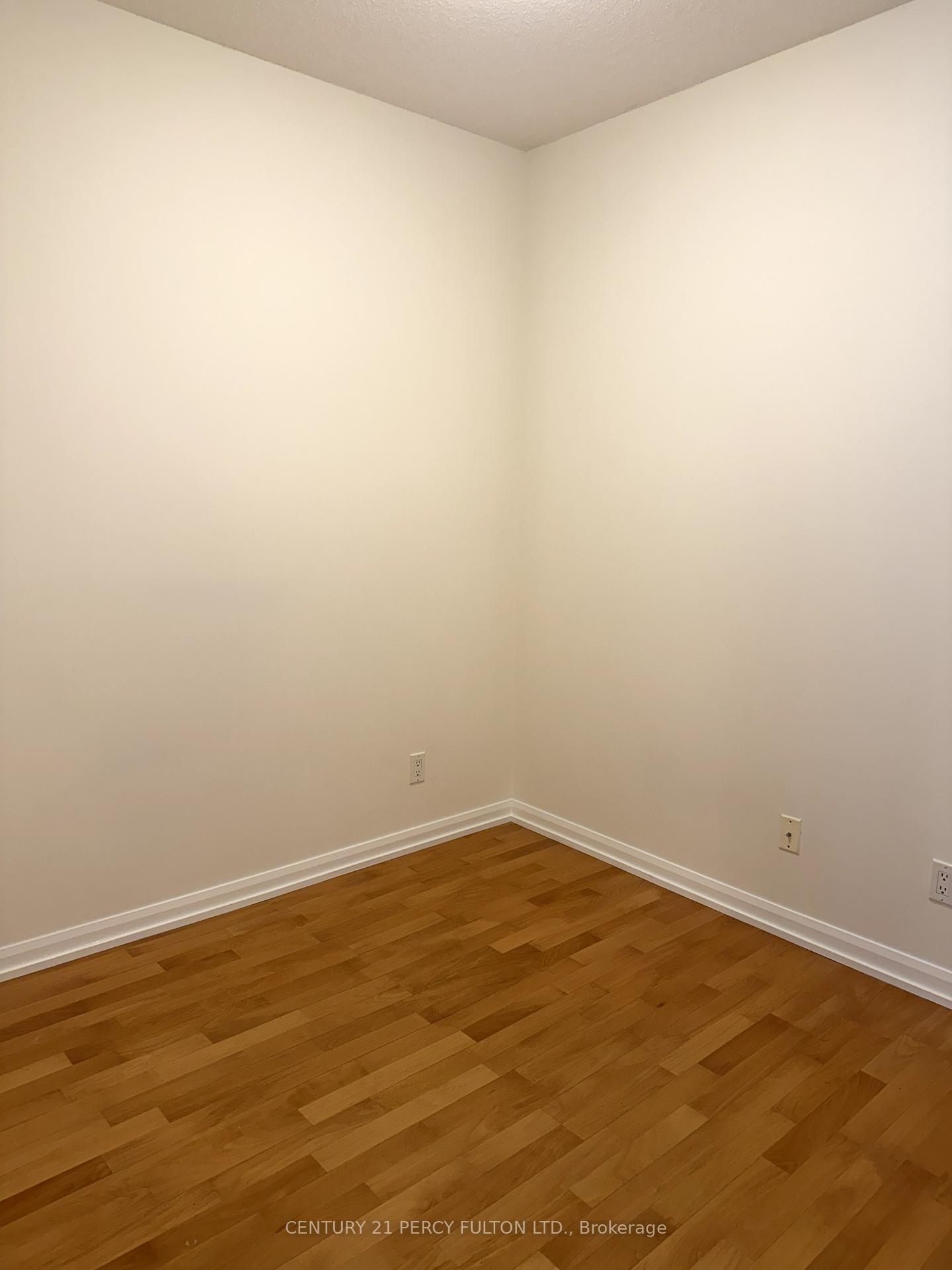 Photo 16 of Unit 1501, 111 Elizabeth Street, Toronto, Bay Street Corridor — HOMEH