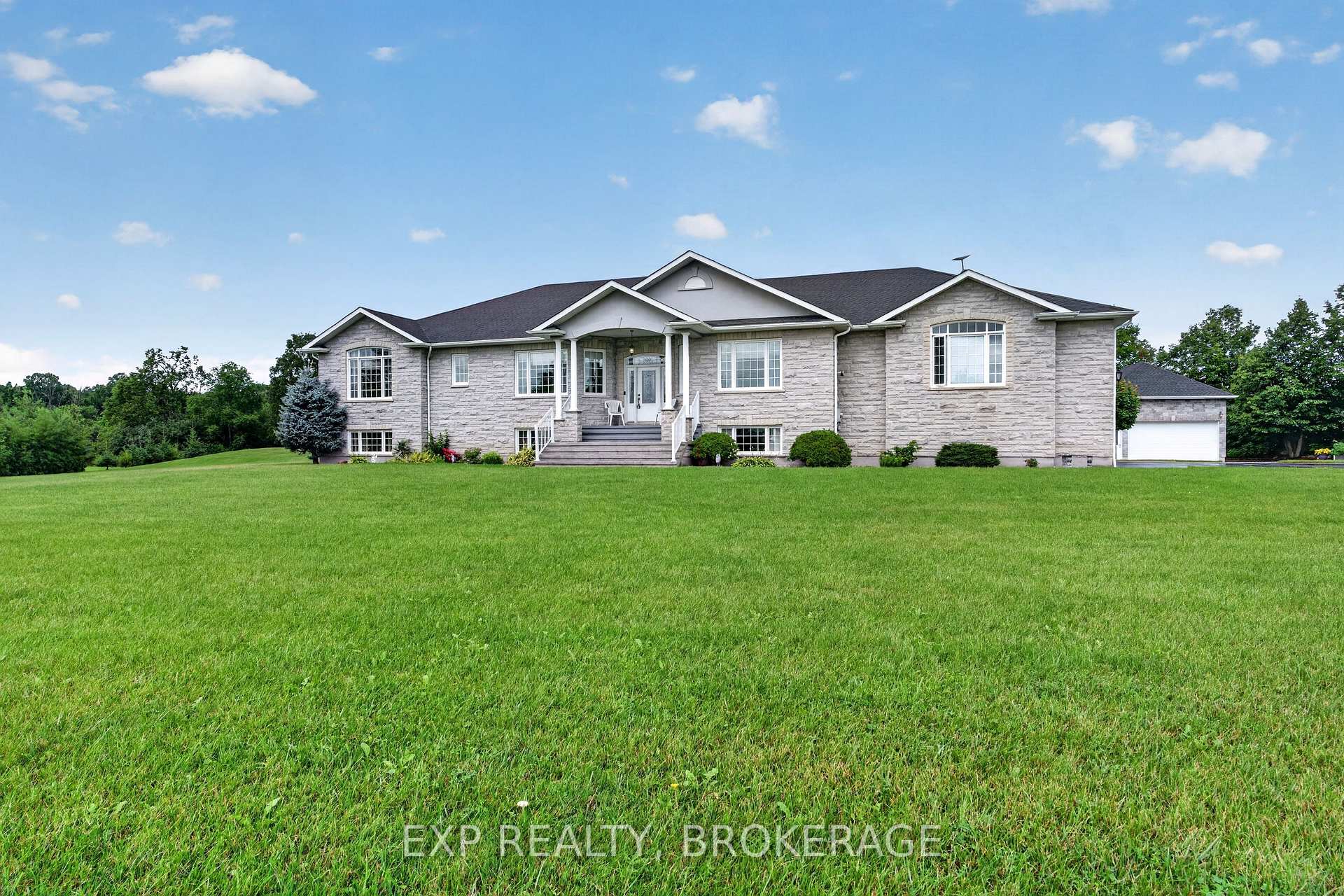 Photo 3 of 3081 Latimer Road, Frontenac, Frontenac South — HOMEH
